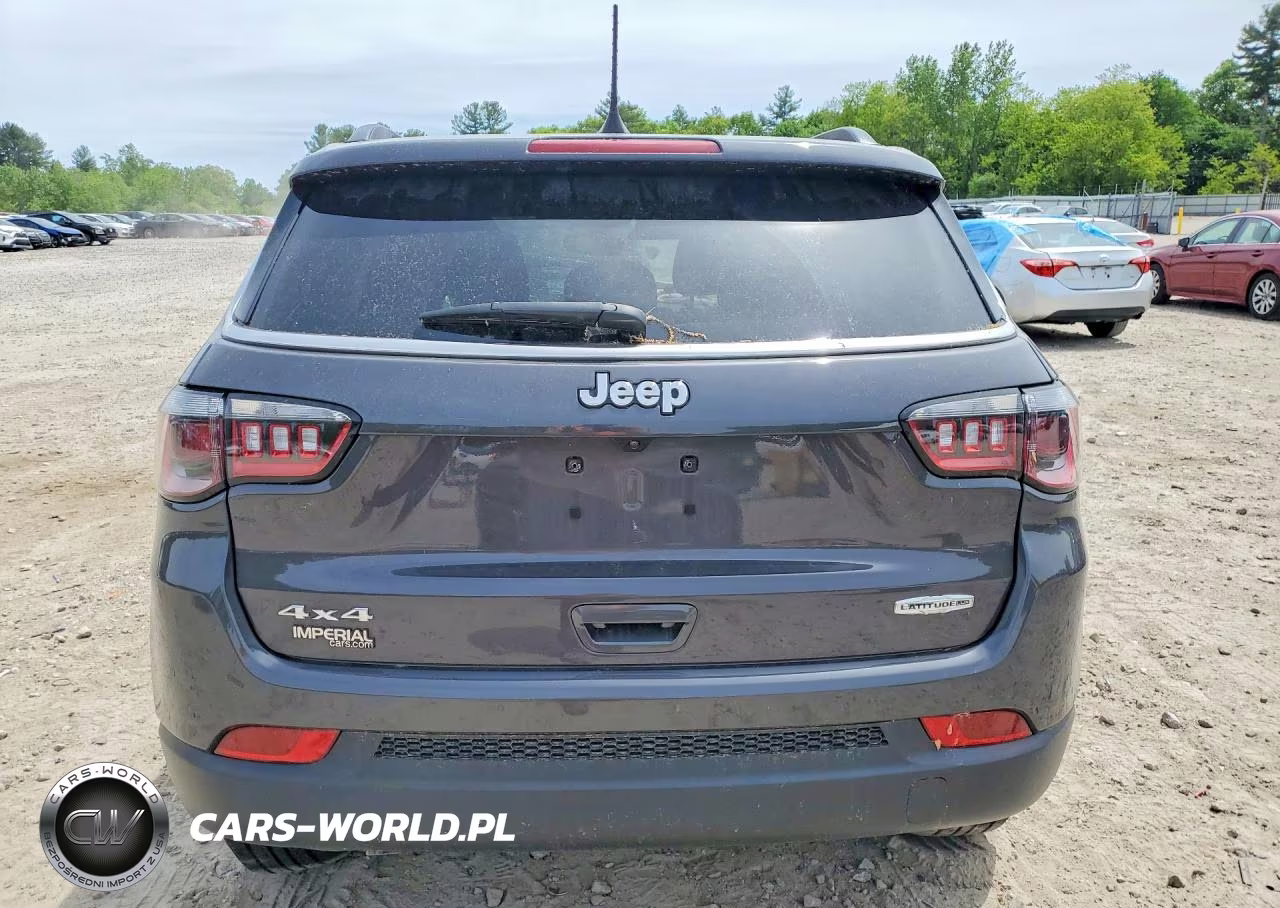 2024 Jeep Compass Latitude Lux VIN:3C4NJDFN6RT123976 - 6