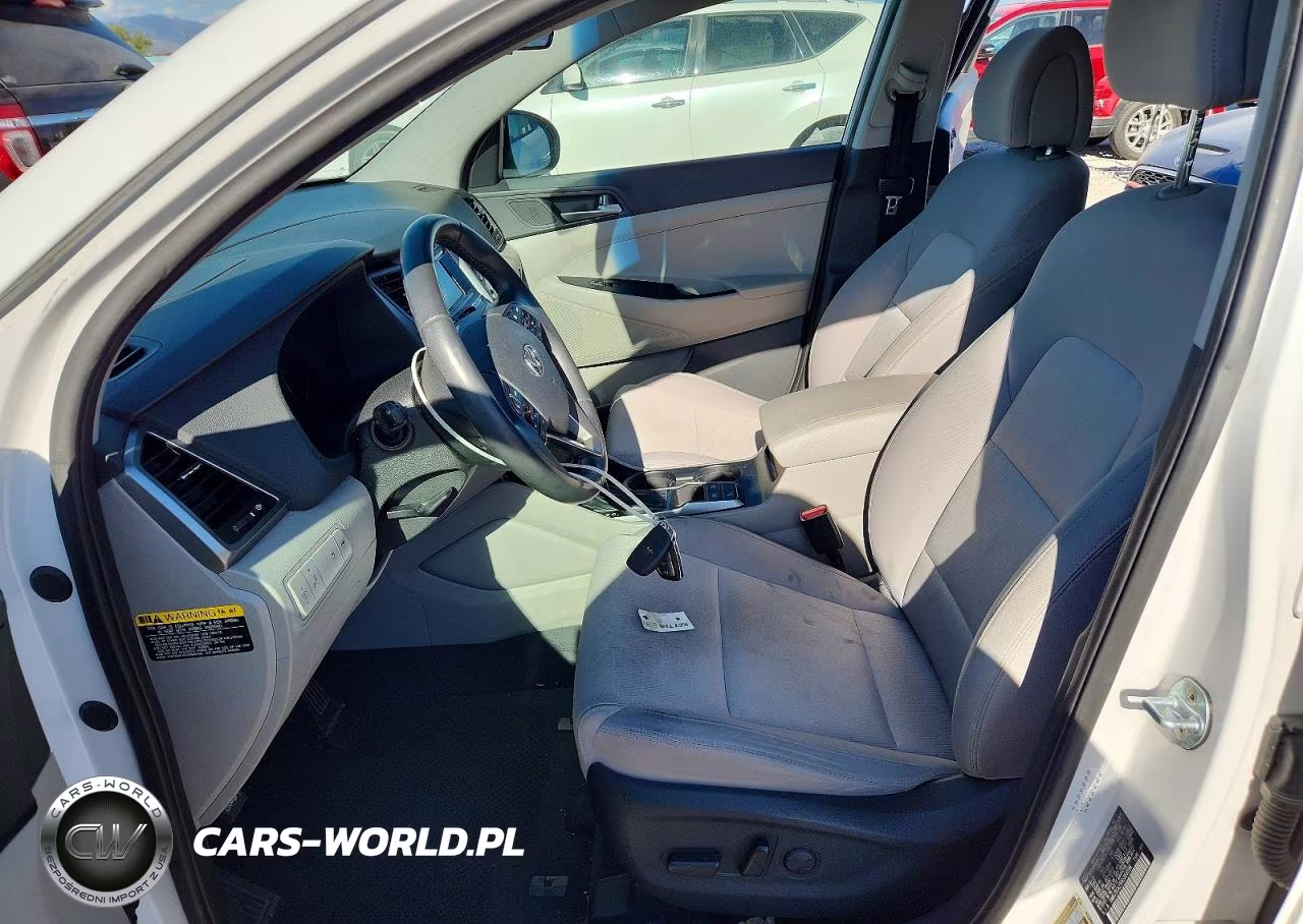 2017 Hyundai Tucson Sport VIN:KM8J3CA25HU369594 - 7