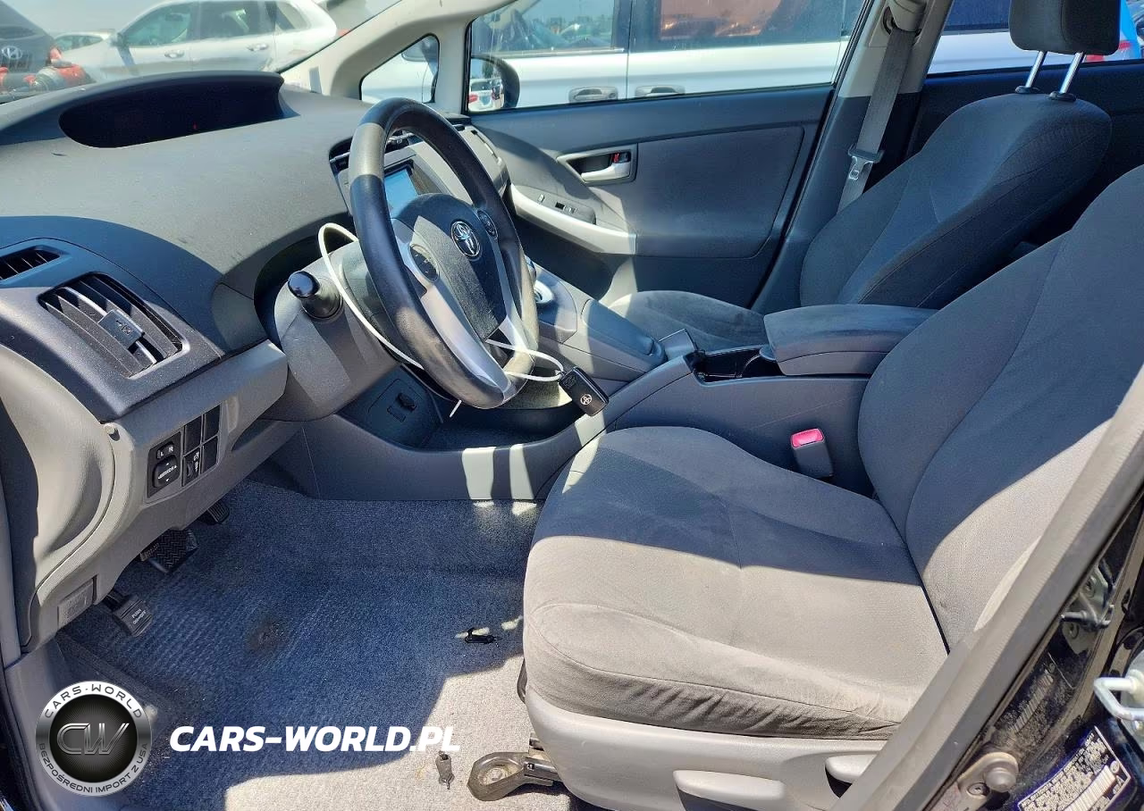 2011 Toyota Prius Two VIN:JTDKN3DU8B1416058 - 7