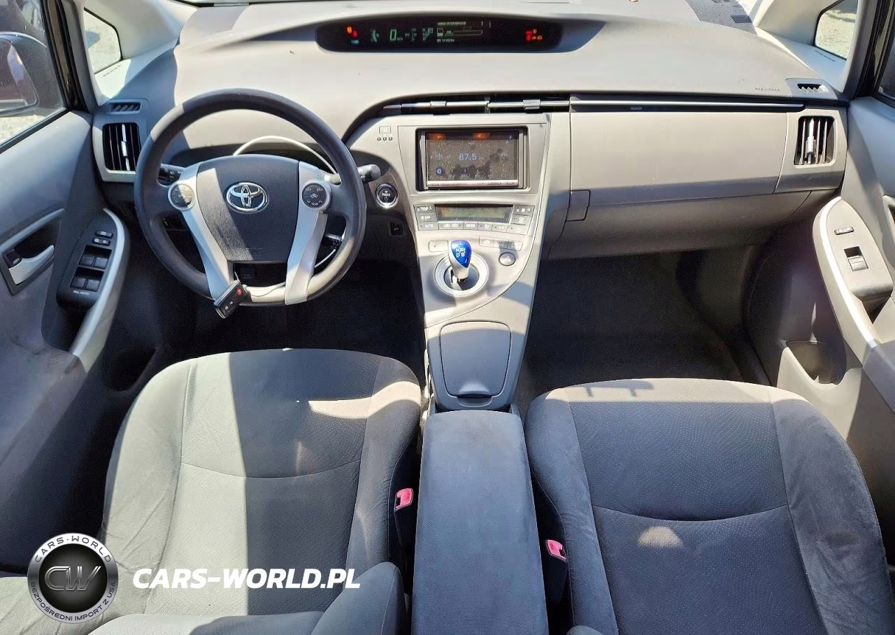 2011 Toyota Prius Two VIN:JTDKN3DU8B1416058 - 8