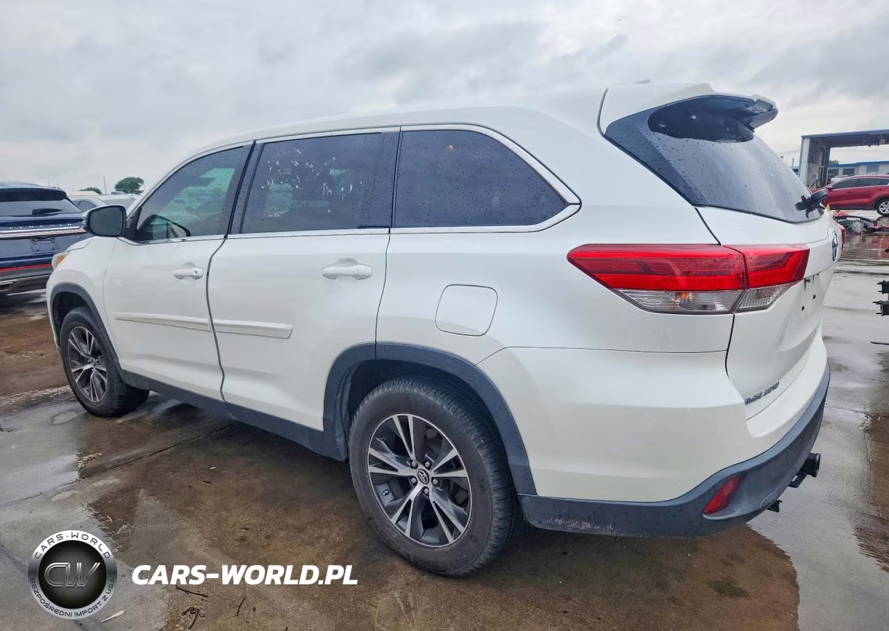 2019 Toyota Highlander Le Plus VIN:5TDZZRFHXKS308274 - 2