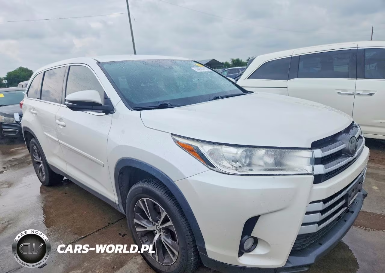 2019 Toyota Highlander Le Plus VIN:5TDZZRFHXKS308274 - 4