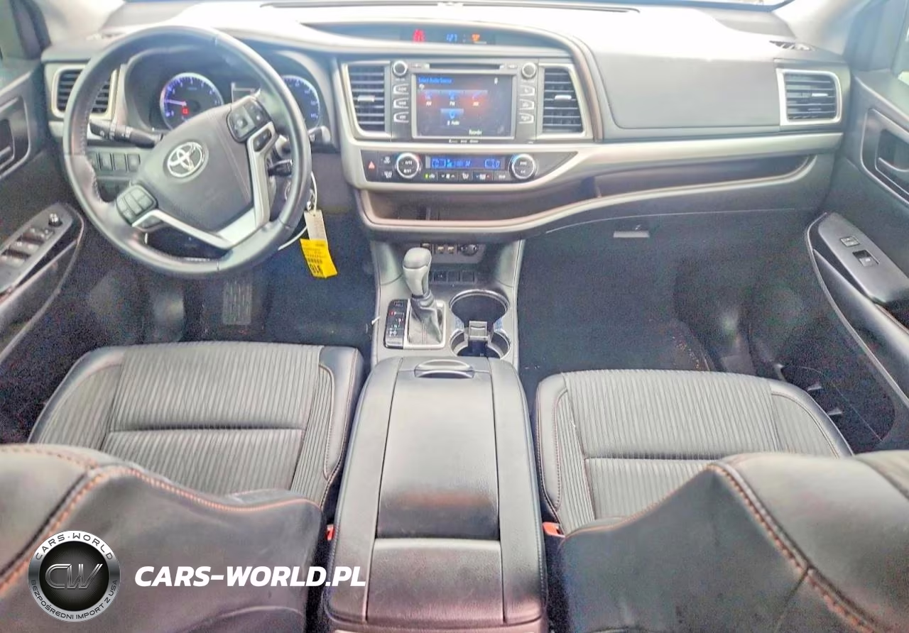2019 Toyota Highlander Le Plus VIN:5TDZZRFHXKS308274 - 8