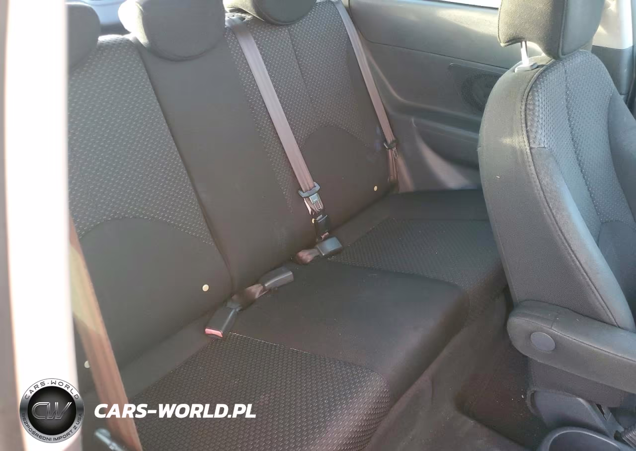 2009 Hyundai Accent Se VIN:KMHCN36C49U132844 - 10