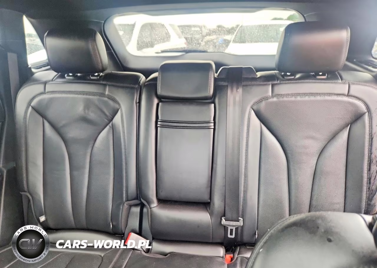 2019 Lincoln Nautilus Reserve VIN:2LMPJ6L9XKBL12644 - 10