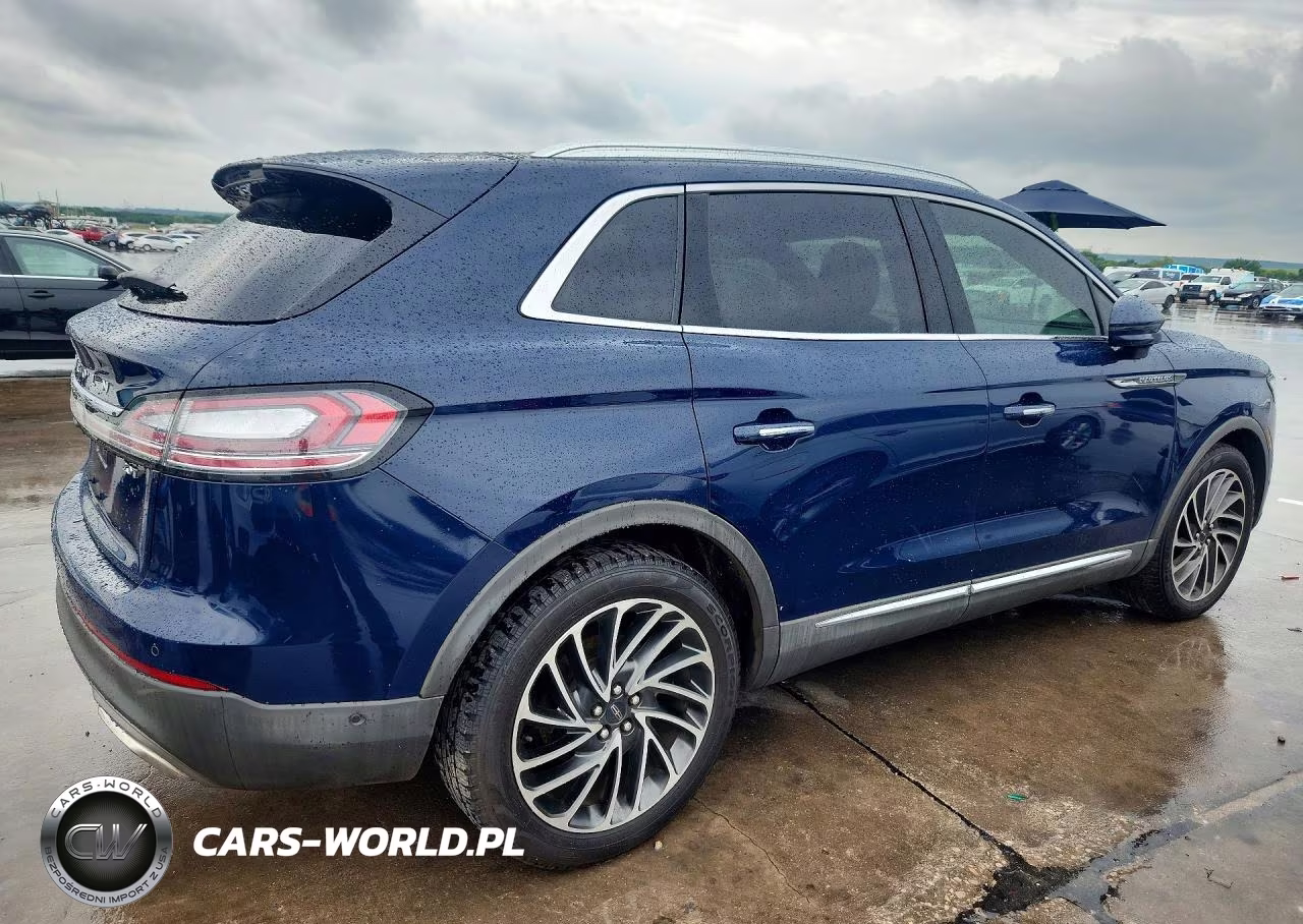 2019 Lincoln Nautilus Reserve VIN:2LMPJ6L9XKBL12644 - 3