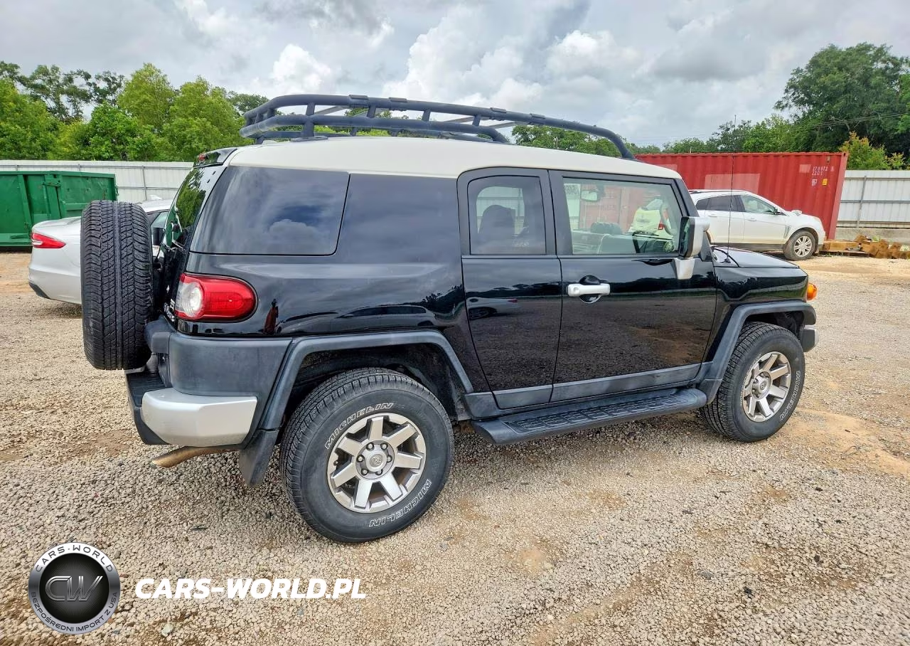 2014 Toyota Fj Cruiser Base VIN:JTEBU4BF4EK186073 - 3