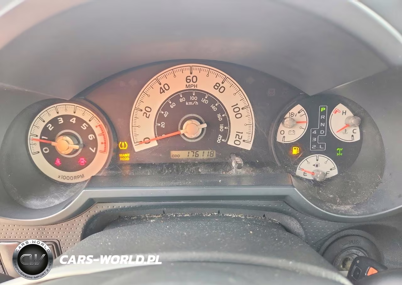 2014 Toyota Fj Cruiser Base VIN:JTEBU4BF4EK186073 - 9