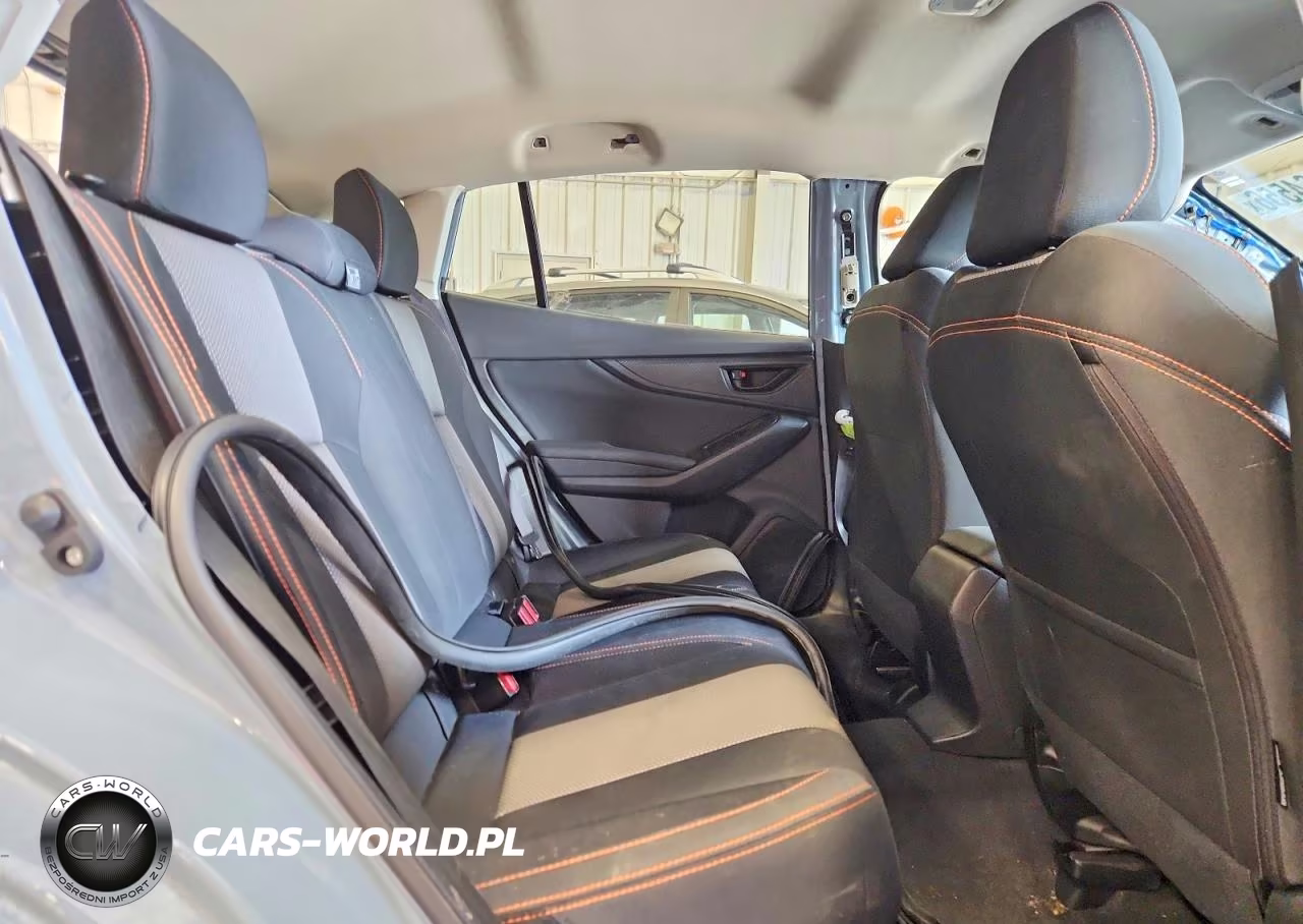 2020 Subaru Crosstrek Premium VIN:JF2GTAPC3L8263926 - 11