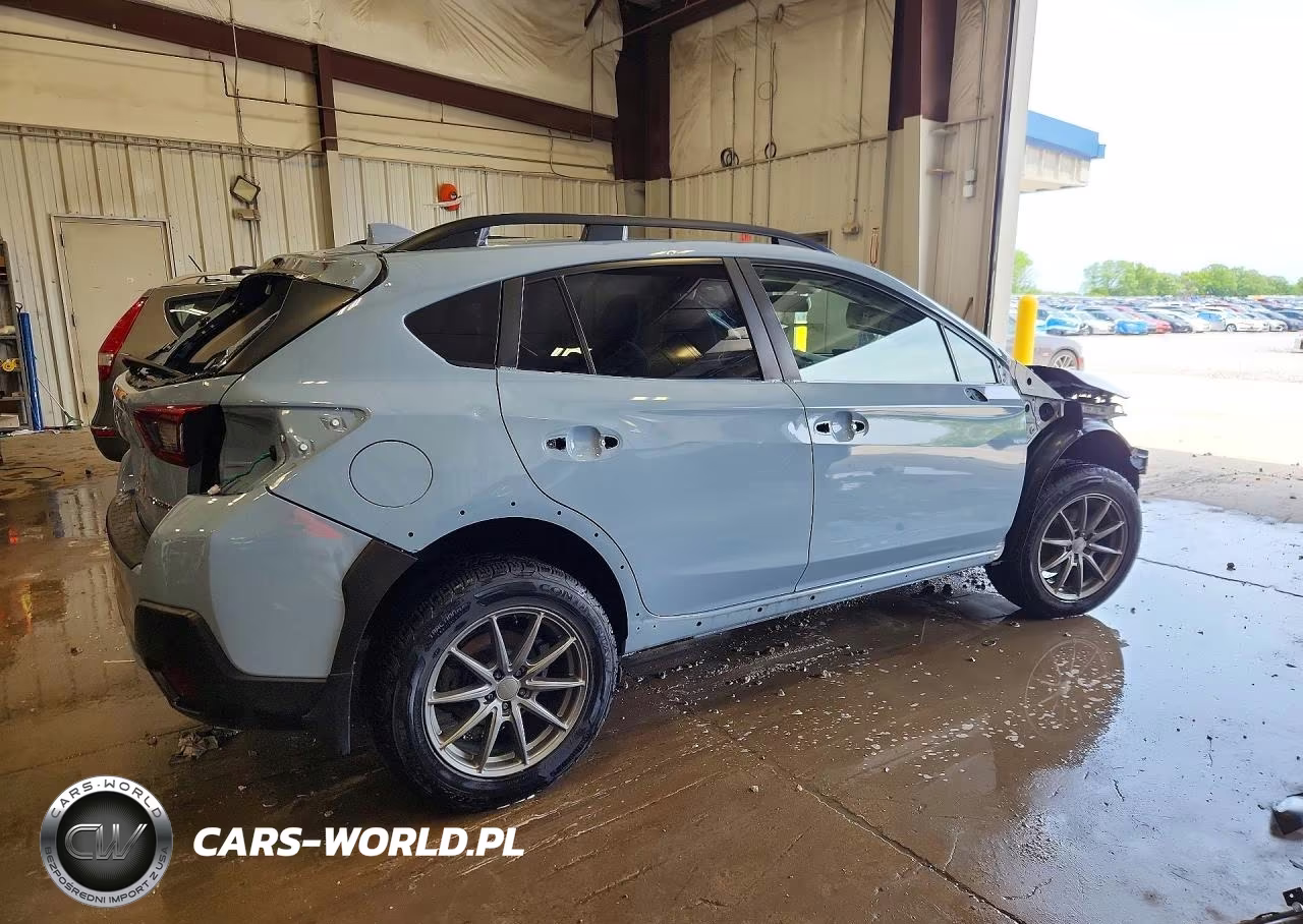 2020 Subaru Crosstrek Premium VIN:JF2GTAPC3L8263926 - 3