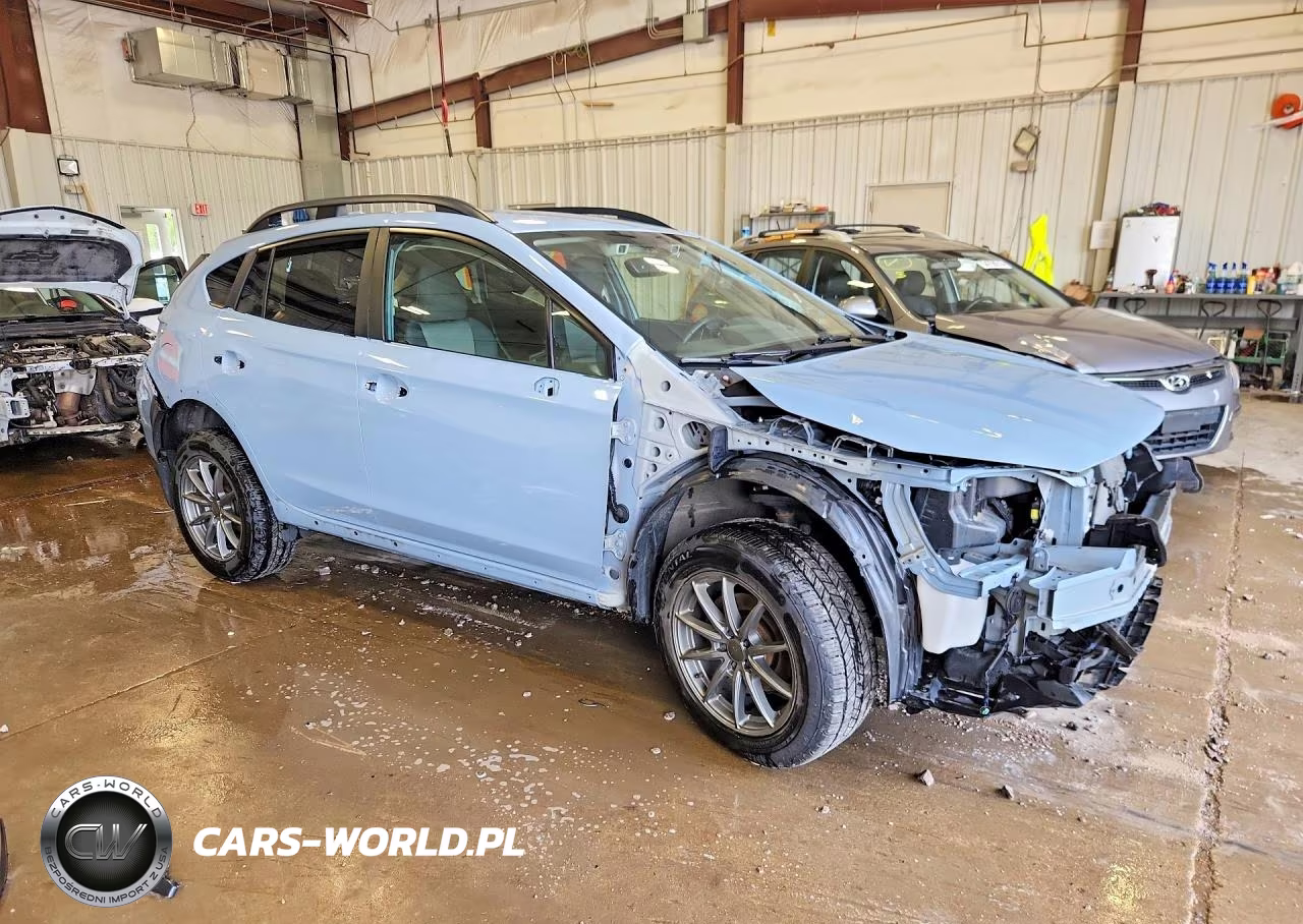 2020 Subaru Crosstrek Premium VIN:JF2GTAPC3L8263926 - 4