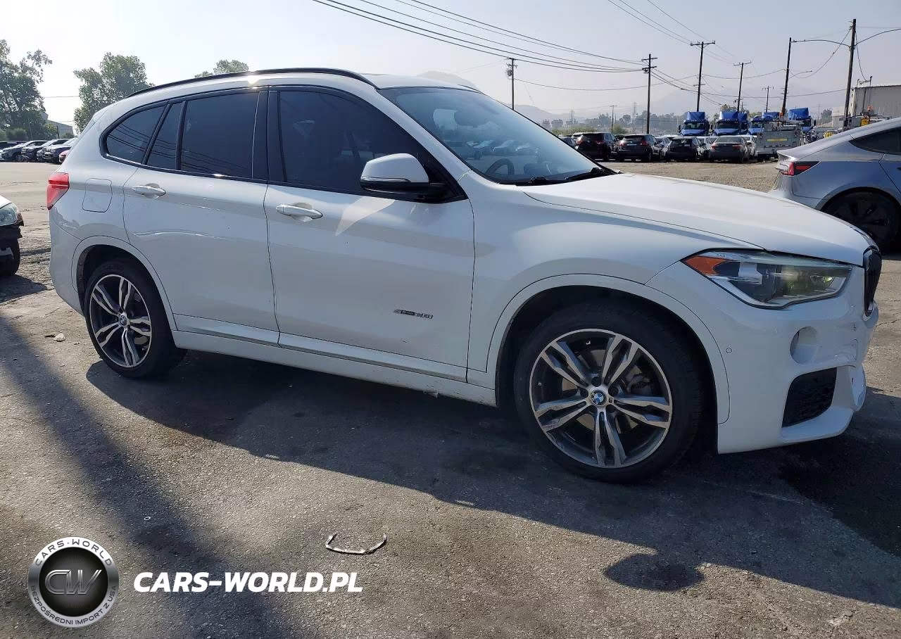 2018 BMW X1 Sdrive28I VIN:WBXHU7C39J5H39769 - 4