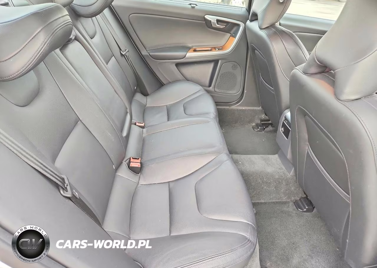 2016 Volvo S60 T5 VIN:LYV402FM3GB088630 - 10