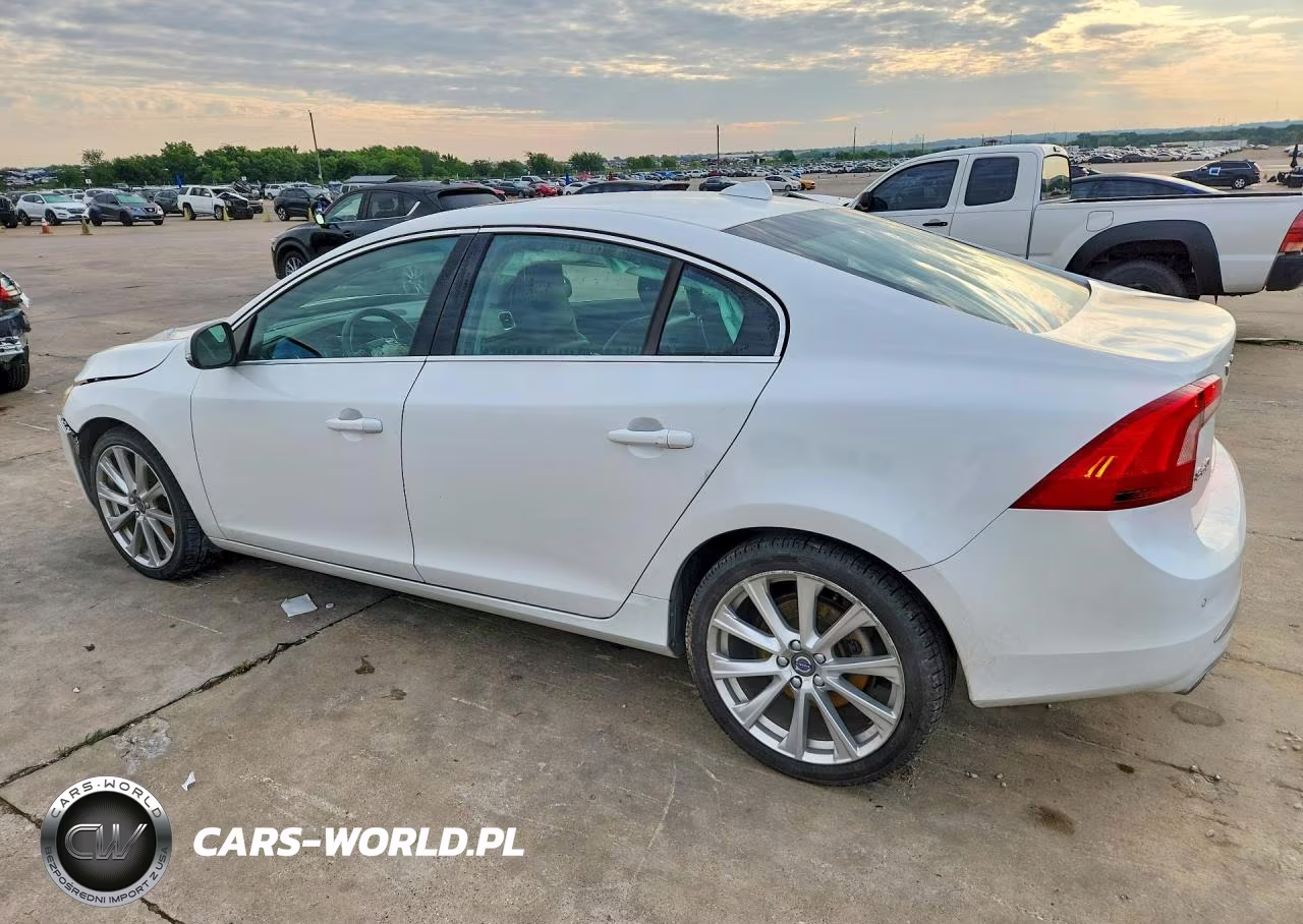 2016 Volvo S60 T5 VIN:LYV402FM3GB088630 - 2