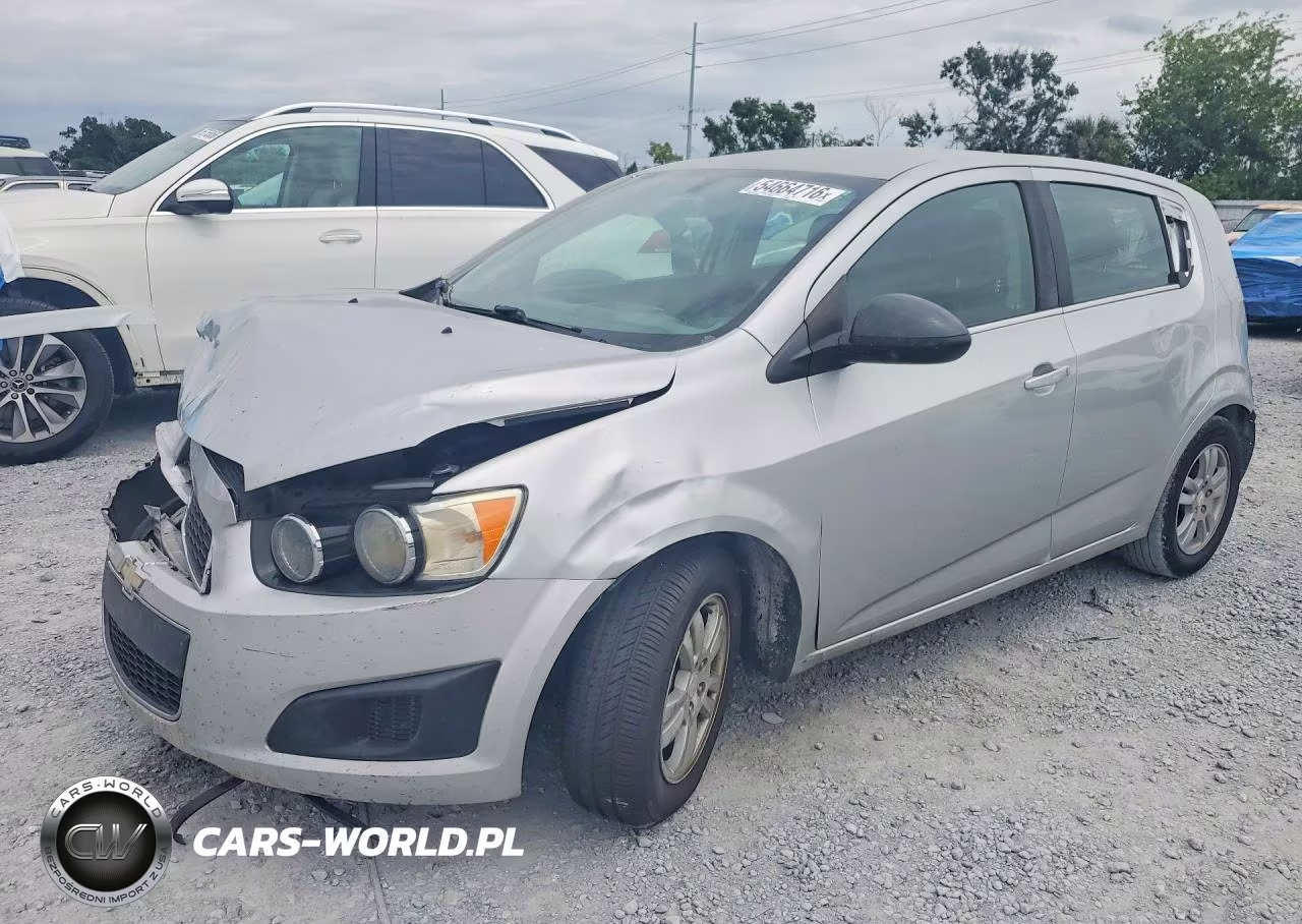 2016 Chevrolet Sonic Lt – zdjęcie 1 z 13
