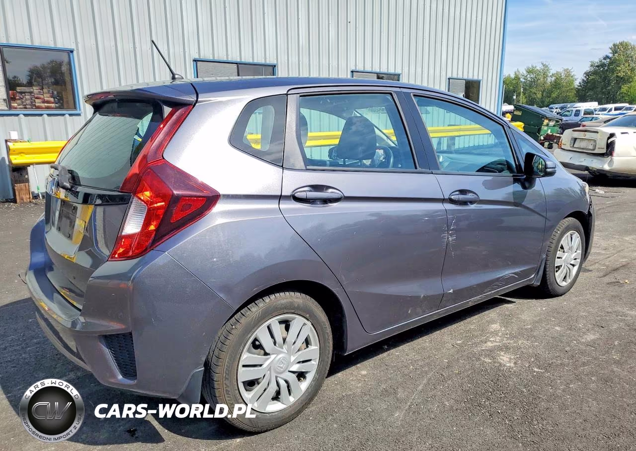 2015 Honda Fit Lx VIN:3HGGK5H57FM713149 - 3