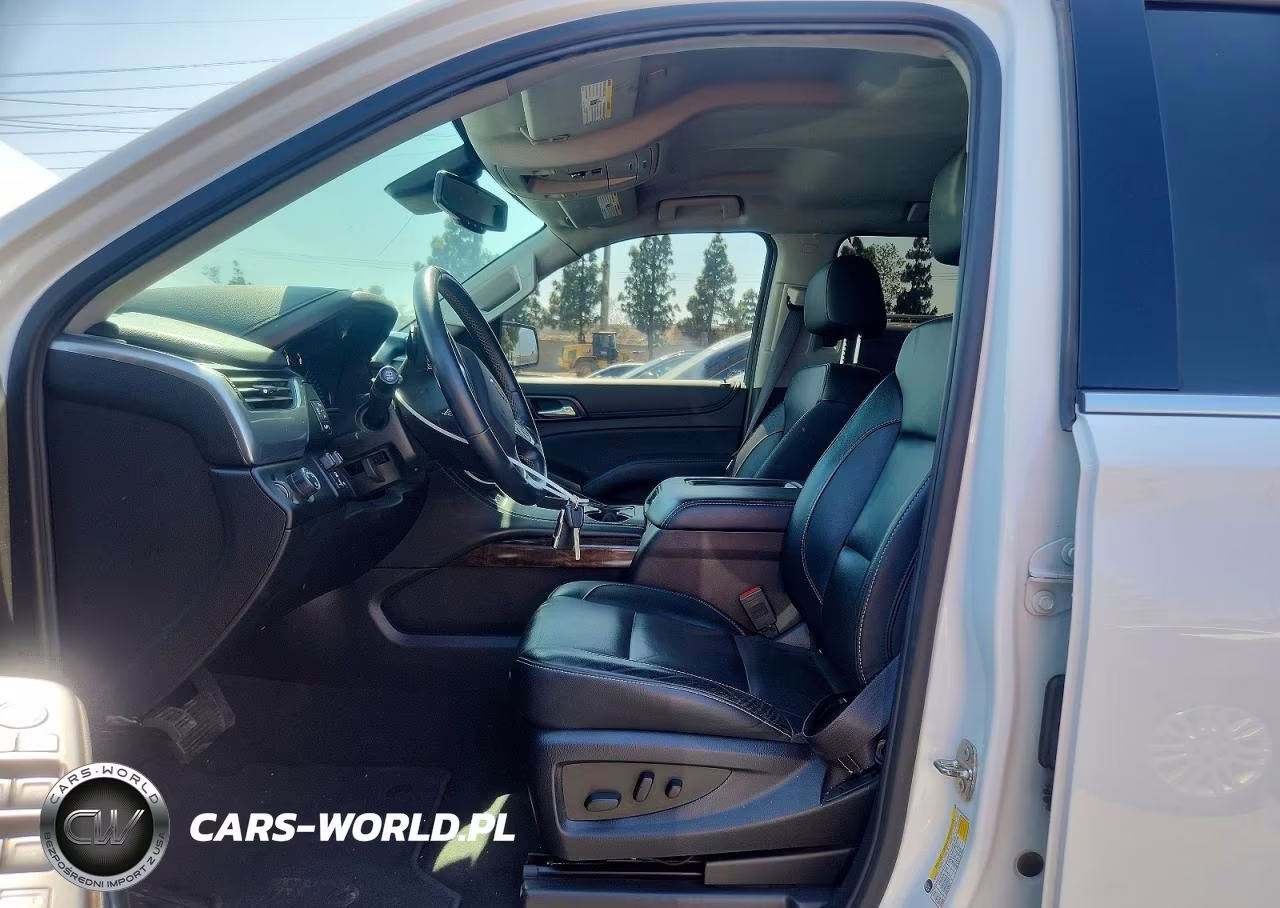 2019 Chevrolet Tahoe Lt VIN:1GNSCBKC4KR359277 - 7