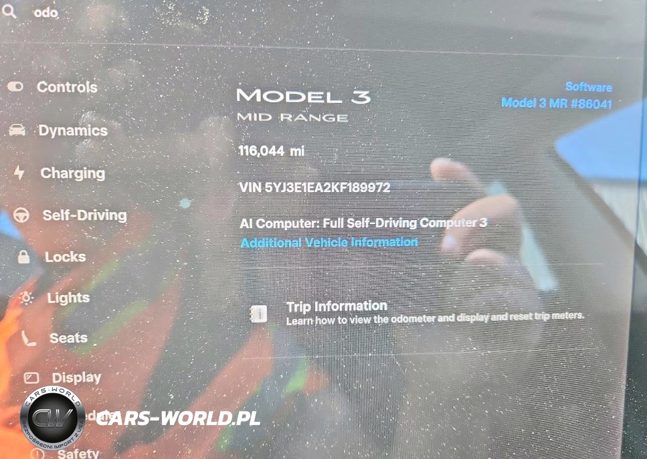 2019 Tesla Model 3 VIN:5YJ3E1EA2KF189972 - 9