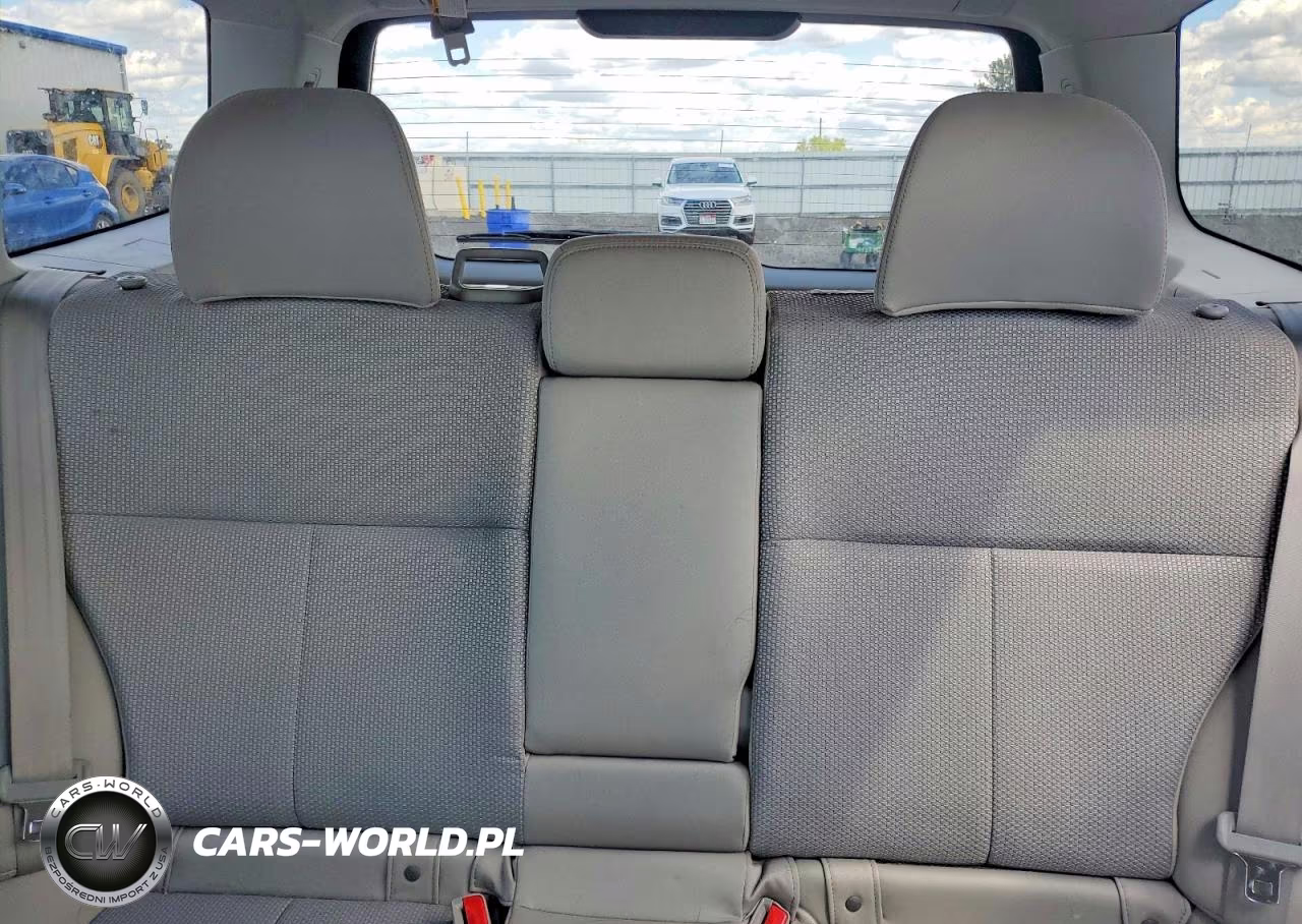 2011 Subaru Forester 2.5X Premium VIN:JF2SHADC6BH725006 - 10