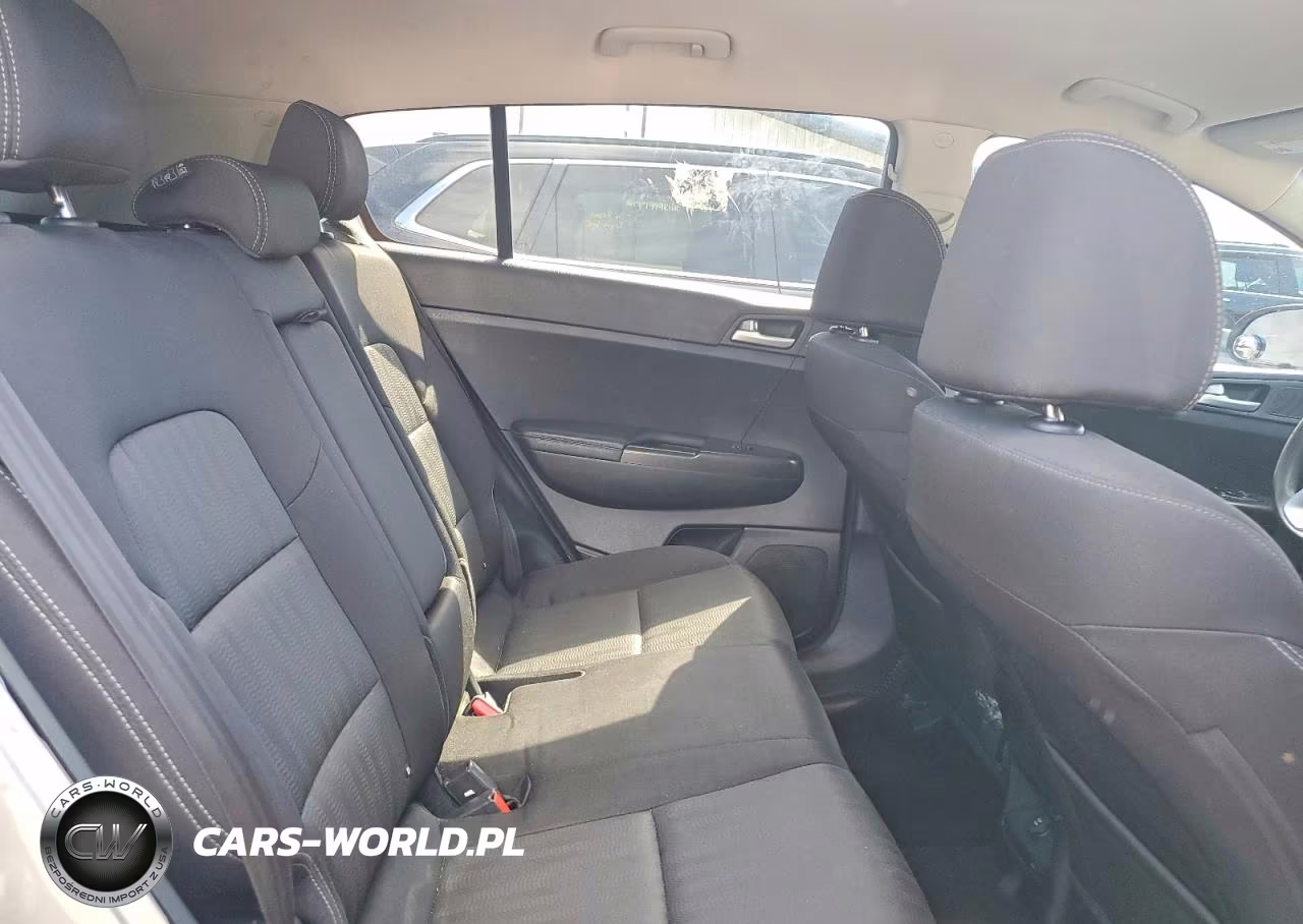 2020 Kia Sportage Lx VIN:KNDPM3AC7L7786310 - 11