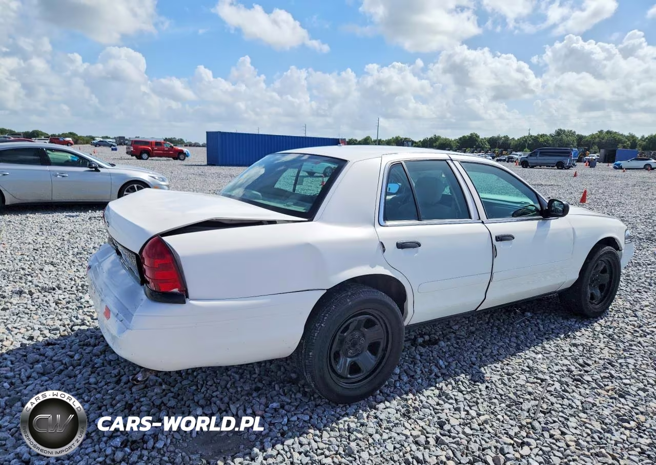 2008 Ford Crown Victoria Police Interceptor VIN:2FAHP71V48X120808 - 3