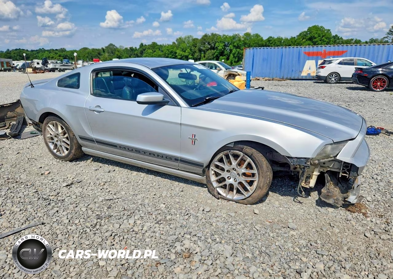 2013 Ford Mustang VIN:1ZVBP8AM8D5258213 - 4