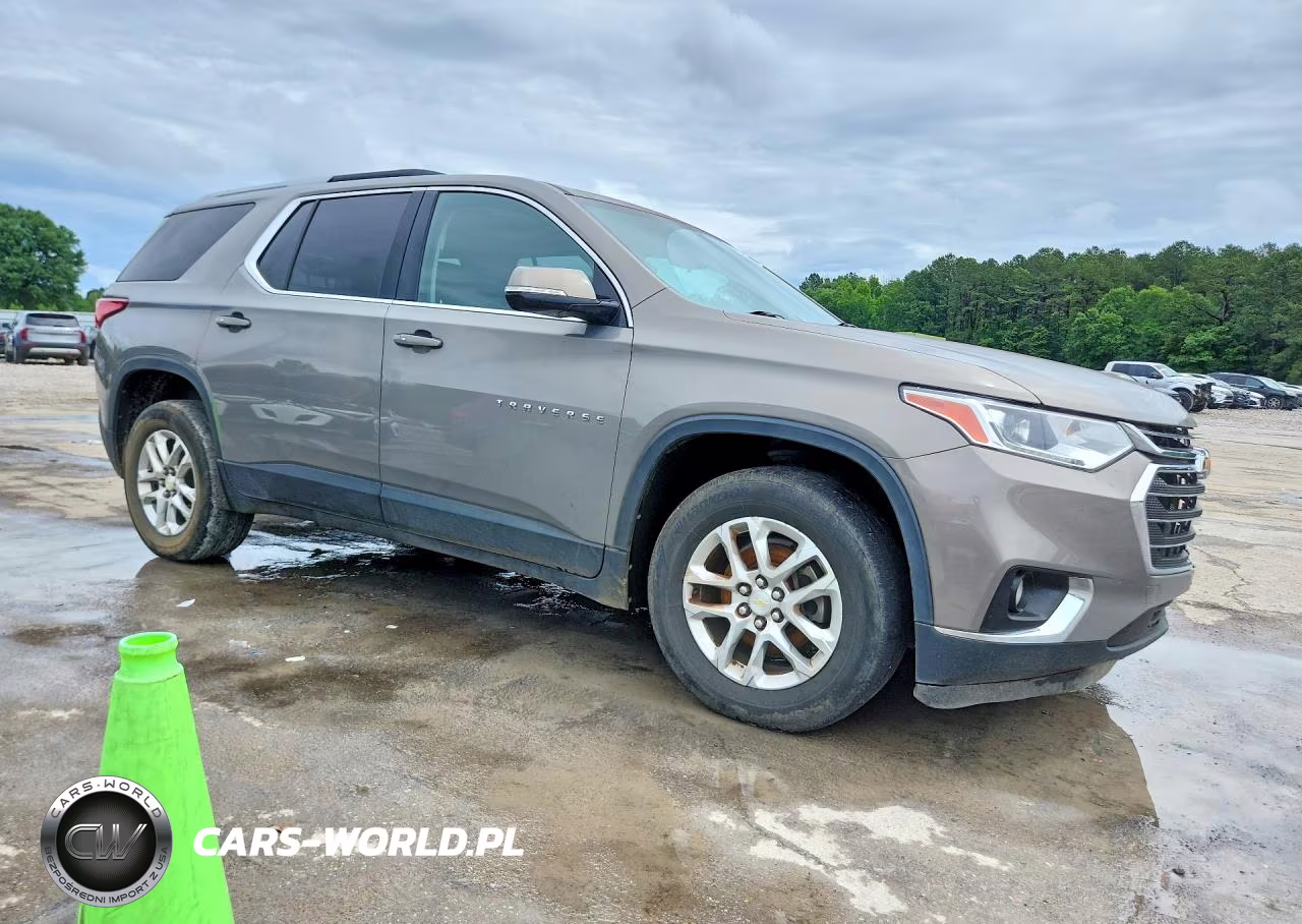 2018 Chevrolet Traverse Lt VIN:1GNERGKW4JJ267215 - 4