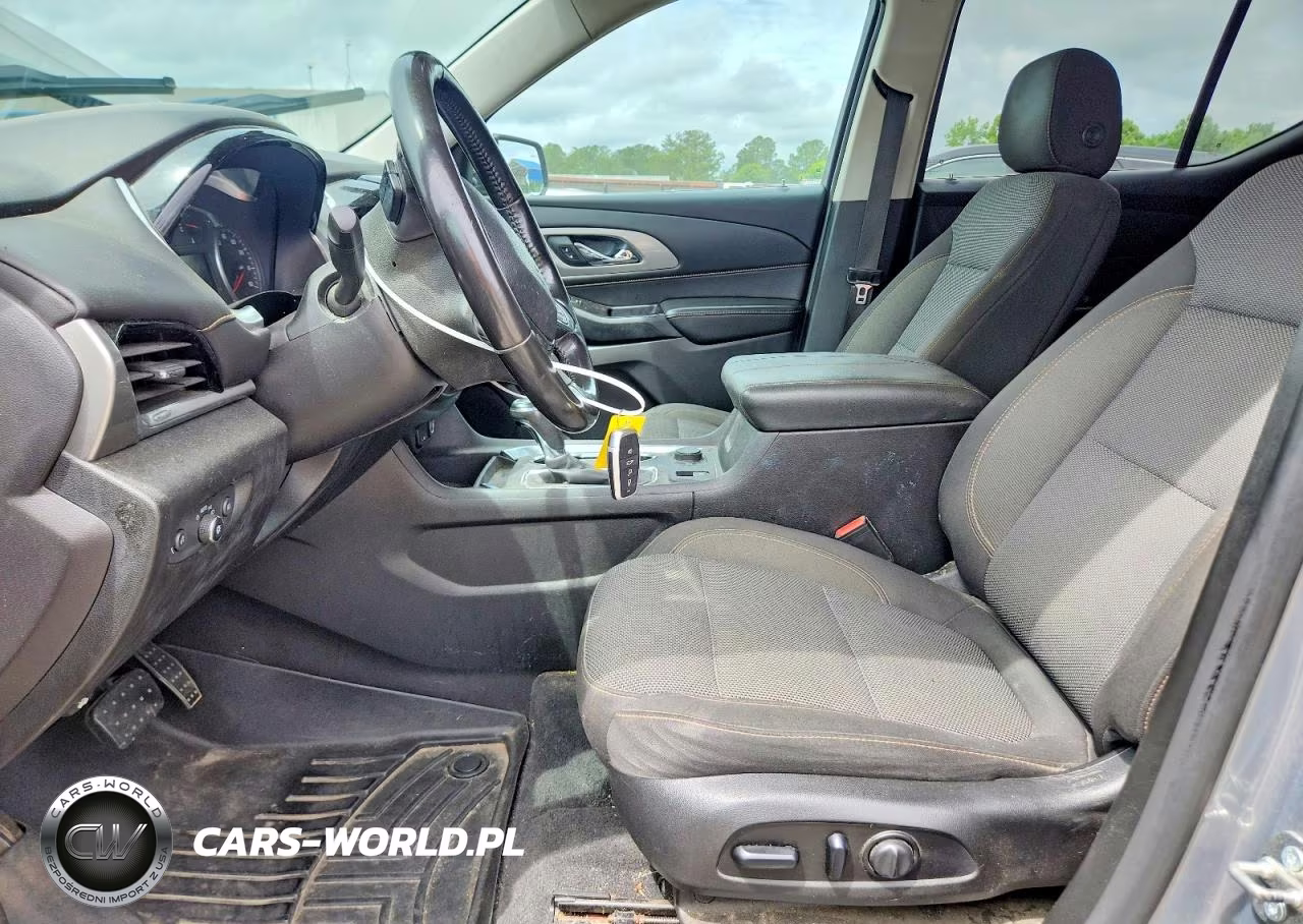 2018 Chevrolet Traverse Lt VIN:1GNERGKW4JJ267215 - 7