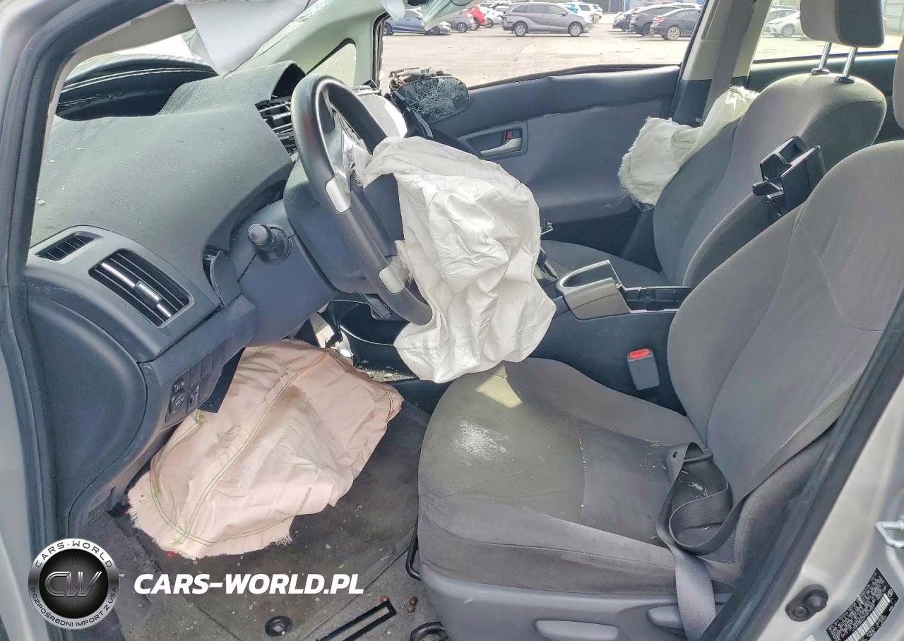 2015 Toyota Prius Two VIN:JTDKN3DUXF0479559 - 7