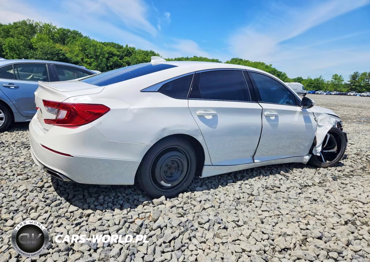 2018 Honda Accord Sport VIN:1HGCV1F30JA027850 - 3