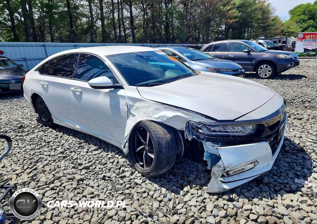 2018 Honda Accord Sport VIN:1HGCV1F30JA027850 - 4