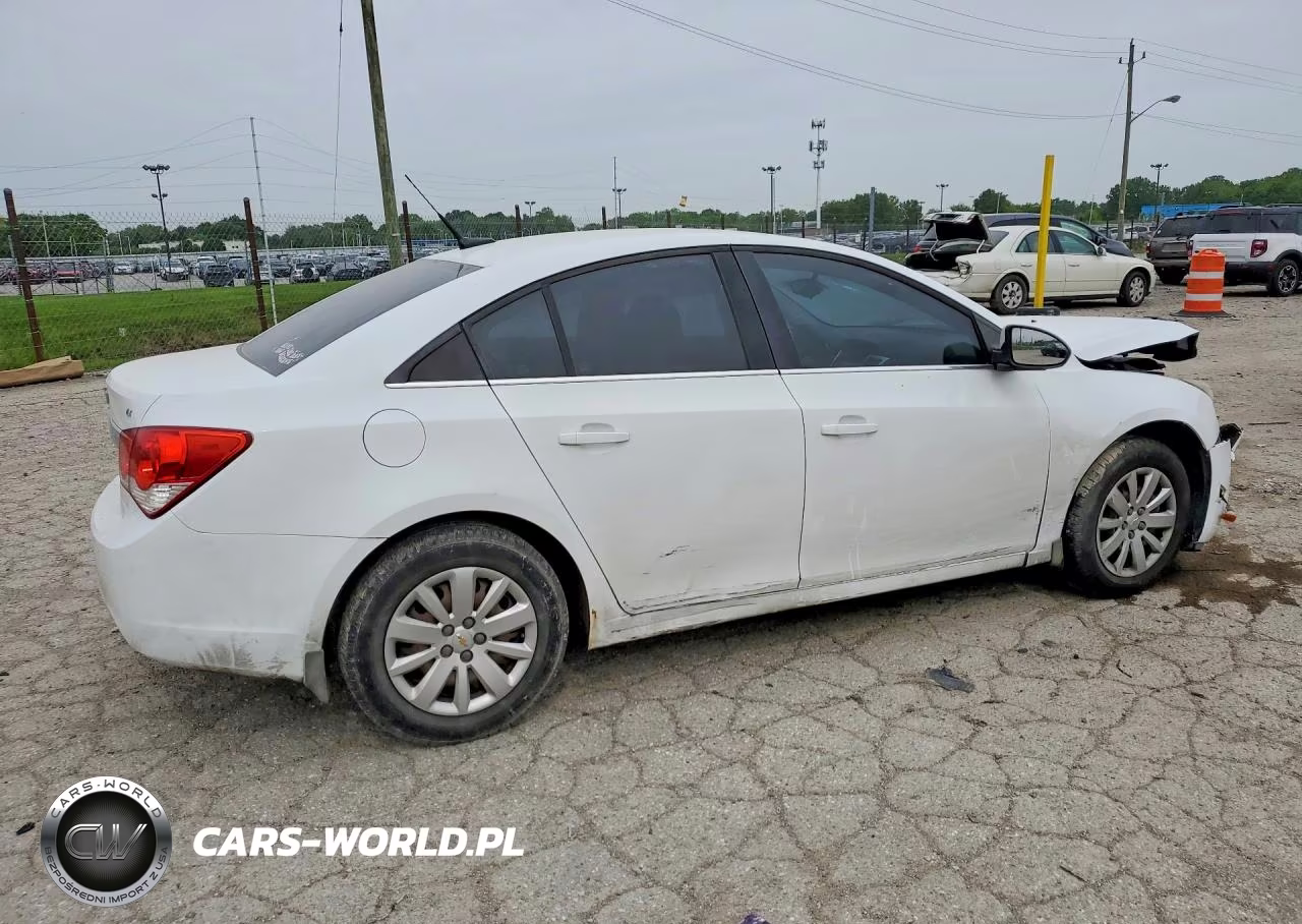 2011 Chevrolet Cruze Lt VIN:1G1PF5S97B7169375 - 3