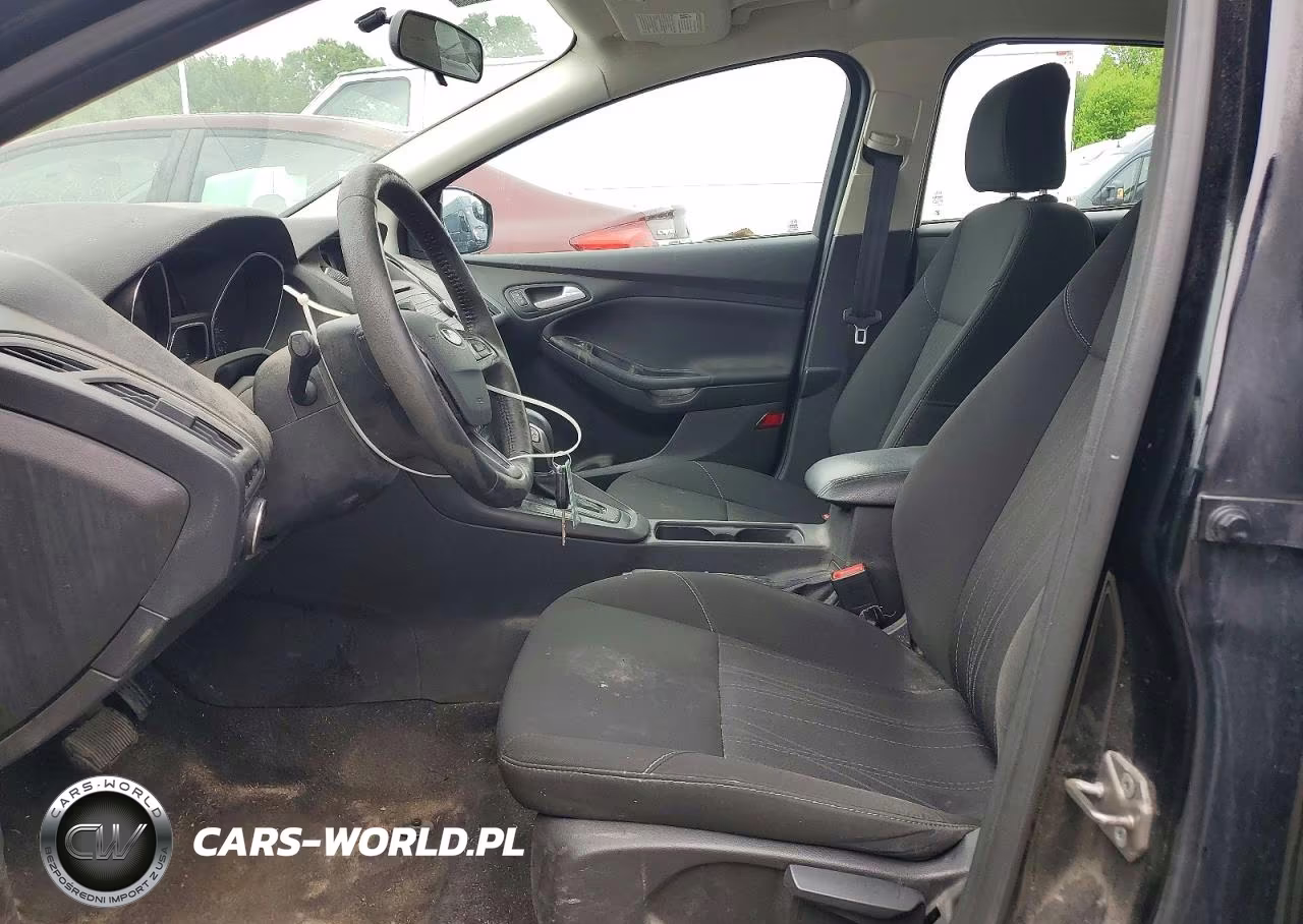 2017 Ford Focus Se VIN:1FADP3F28HL316589 - 7