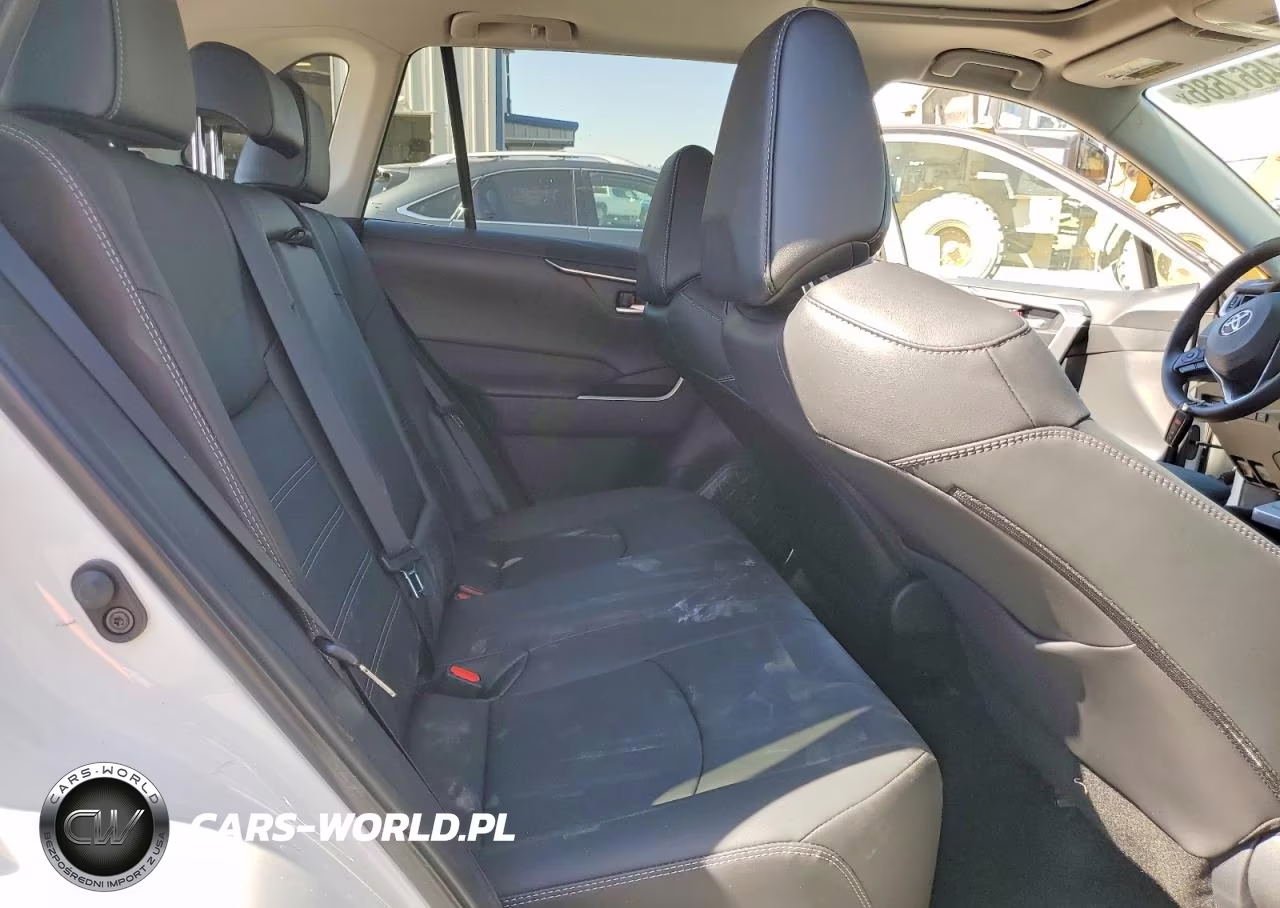 2025 Toyota Rav4 Xle Premium VIN:2T3C1RFV3SW384680 - 11