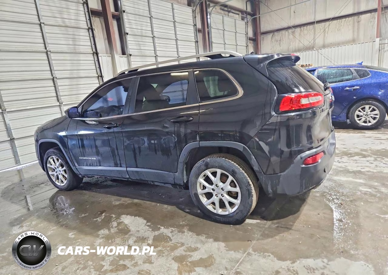 2015 Jeep Cherokee Latitude VIN:1C4PJLCB0FW507741 - 2