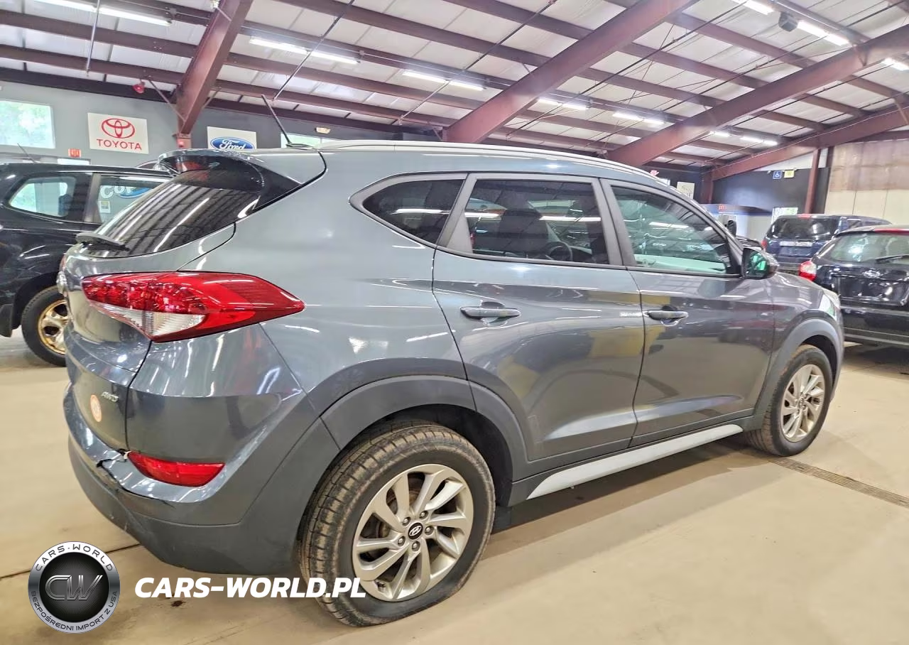 2017 Hyundai Tucson Se VIN:KM8J3CA48HU488127 - 3
