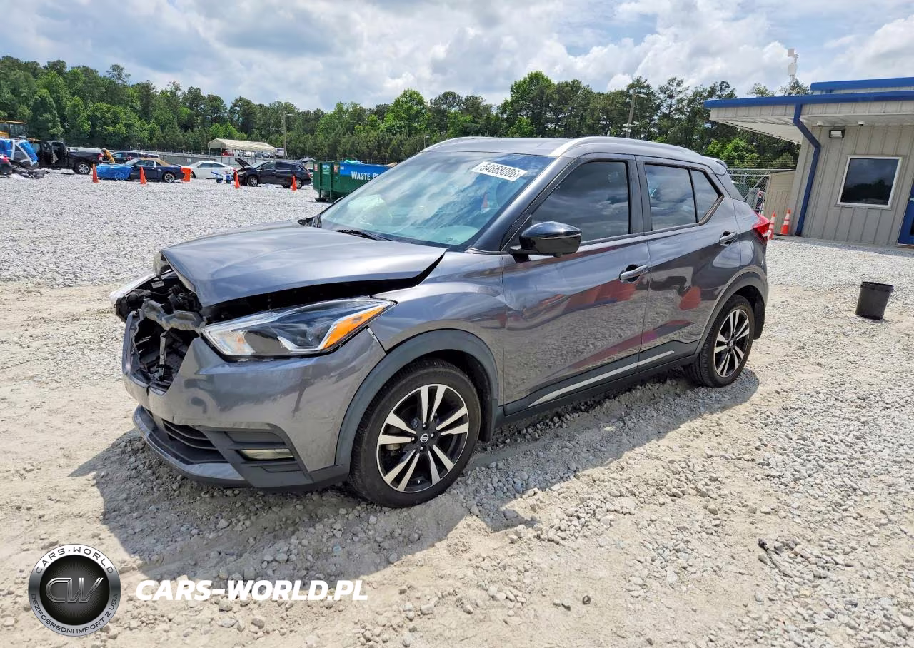 2020 Nissan Kicks Sr