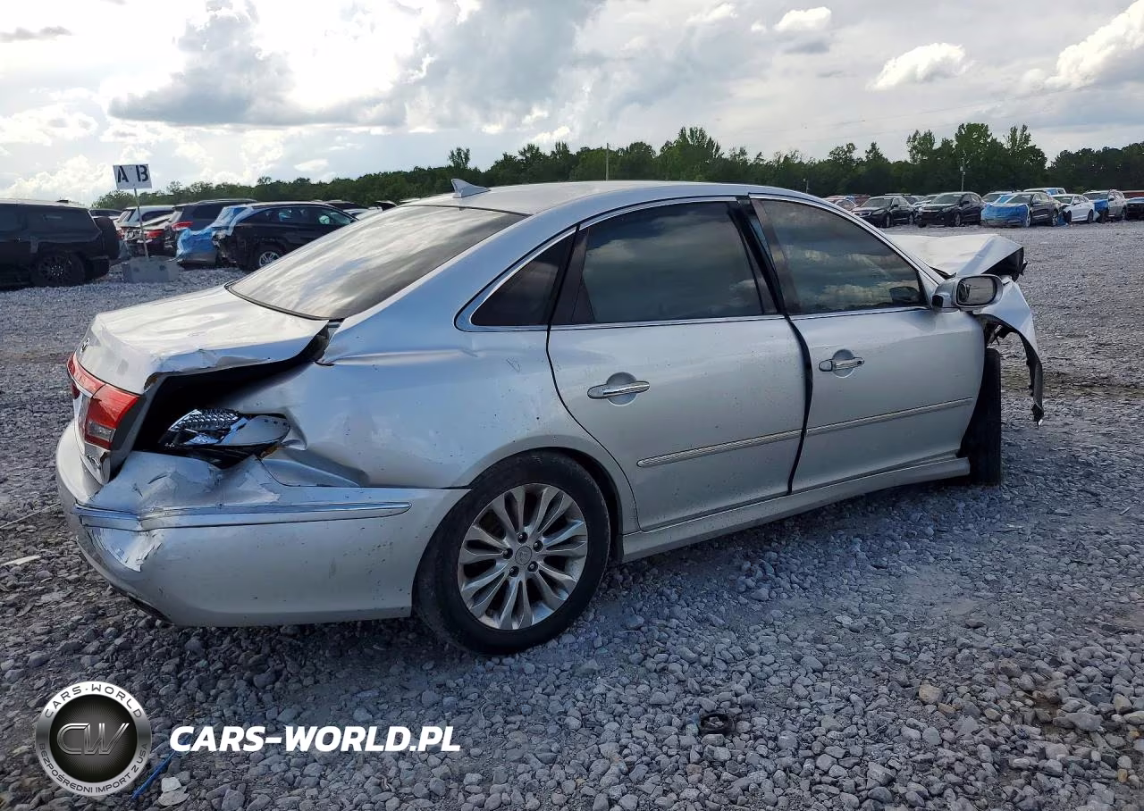 2011 Hyundai Azera Limited VIN:KMHFC4DFXBA552699 - 3