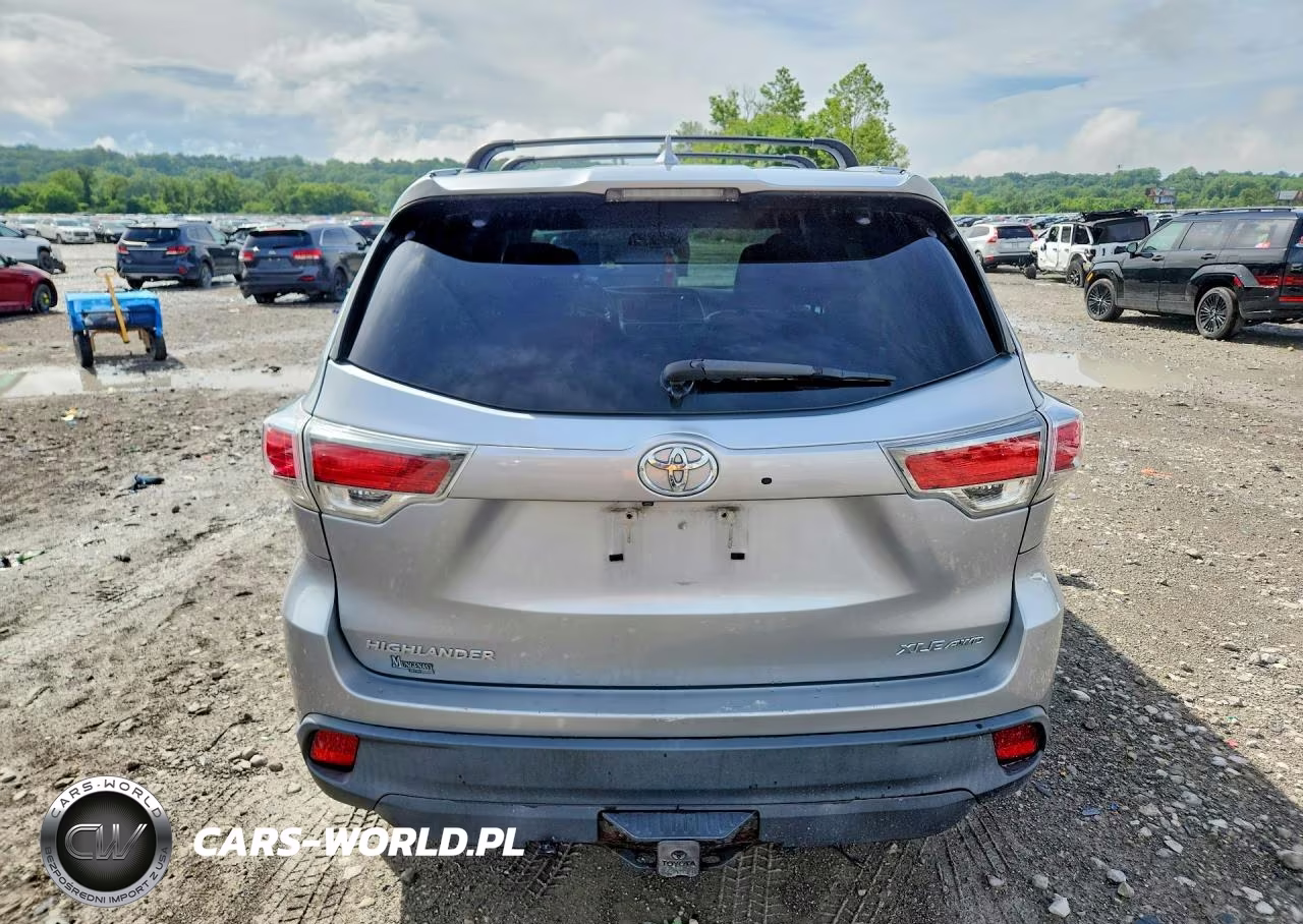 2015 Toyota Highlander Xle VIN:5TDJKRFH4FS218545 - 6