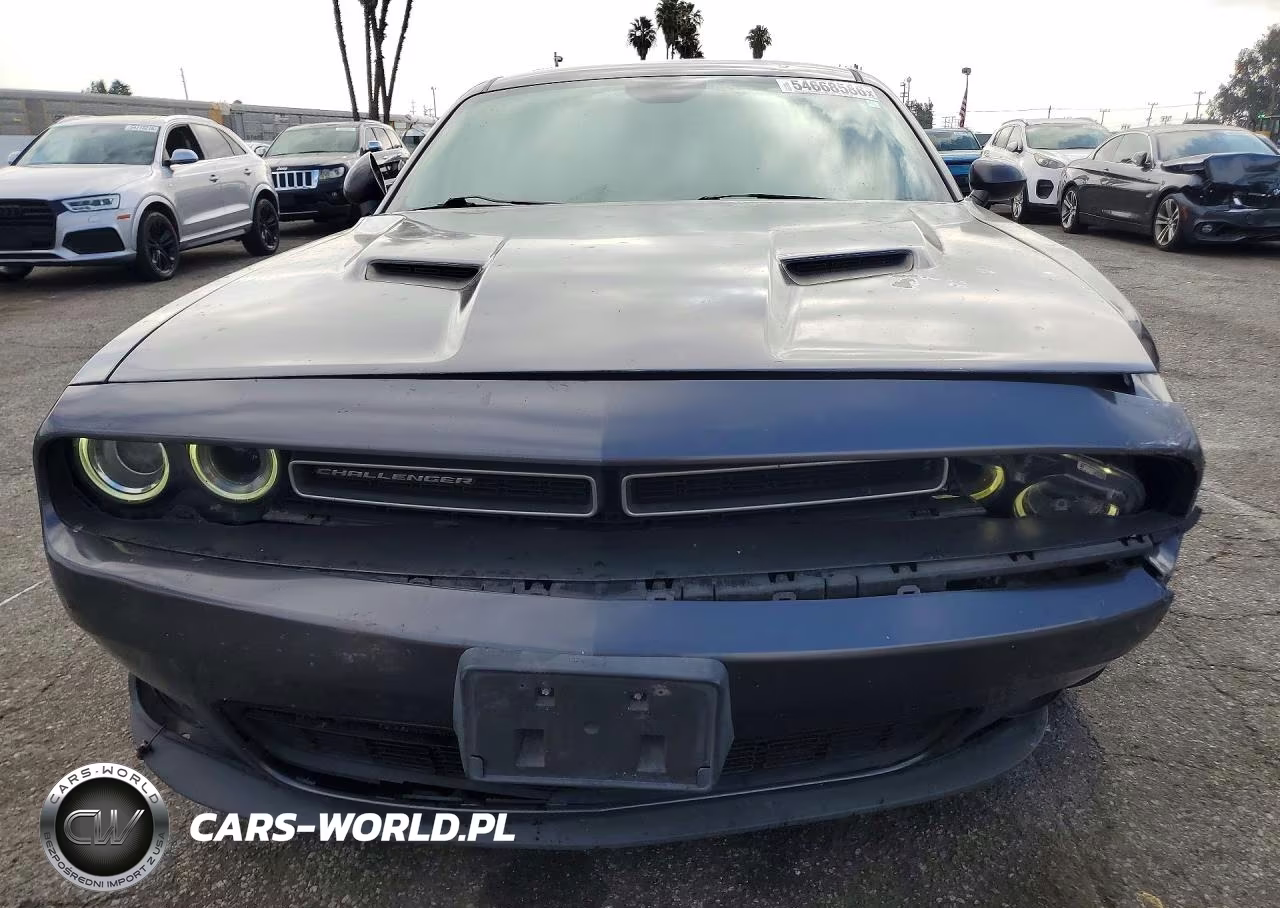 2015 Dodge Challenger Sxt VIN:2C3CDZAG1FH816824 - 5