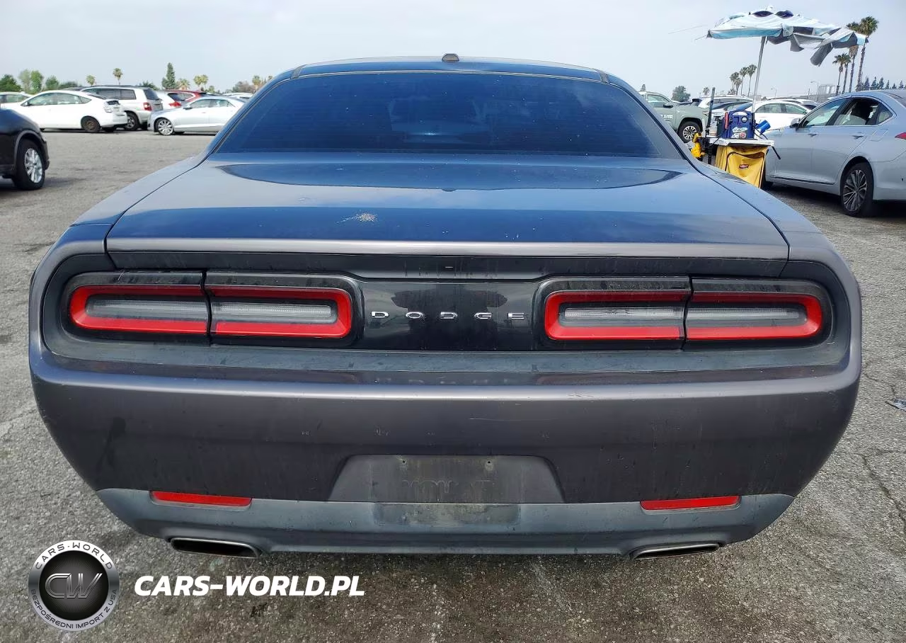 2015 Dodge Challenger Sxt VIN:2C3CDZAG1FH816824 - 6