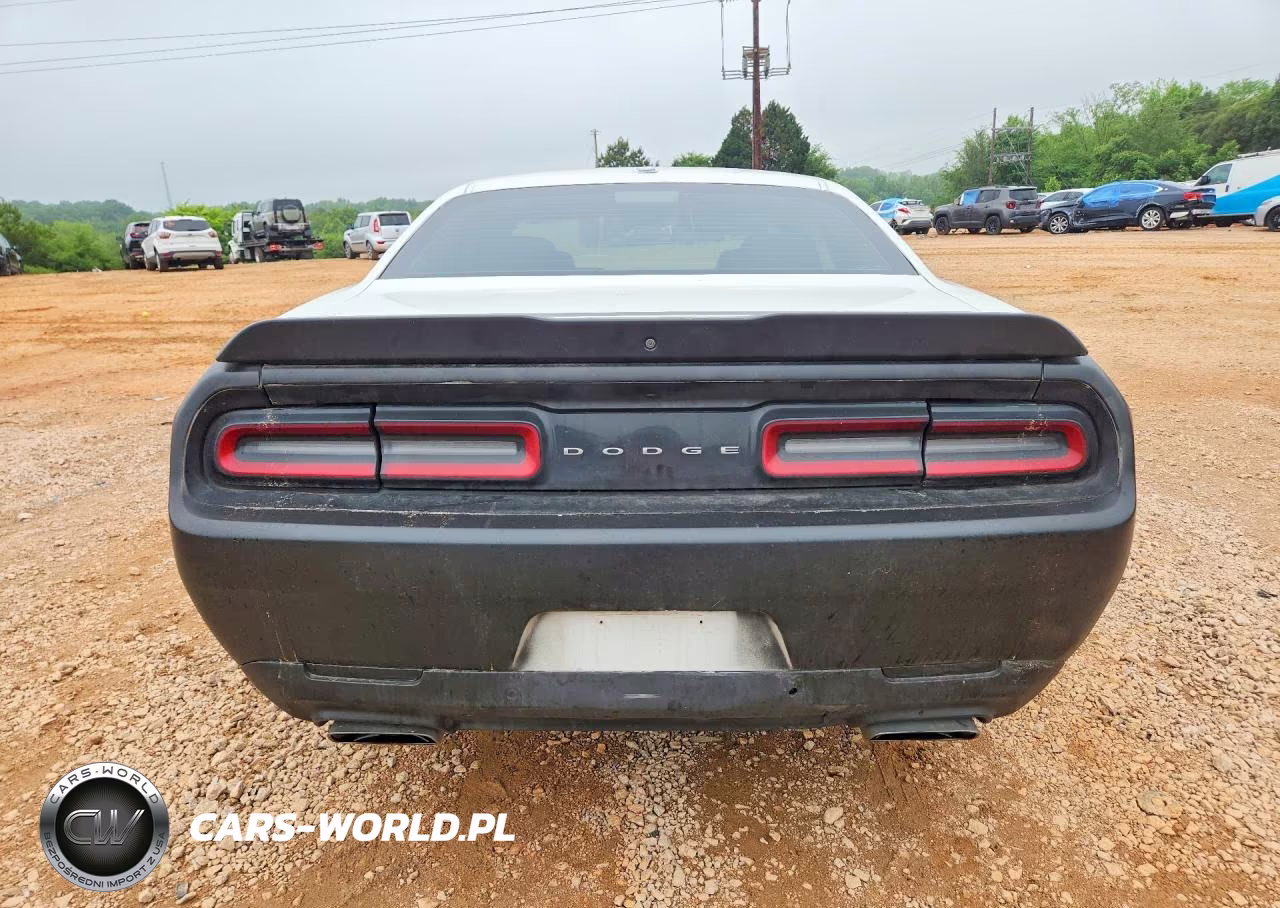2018 Dodge Challenger R-T Scat Pack VIN:2C3CDZFJXJH224013 - 6