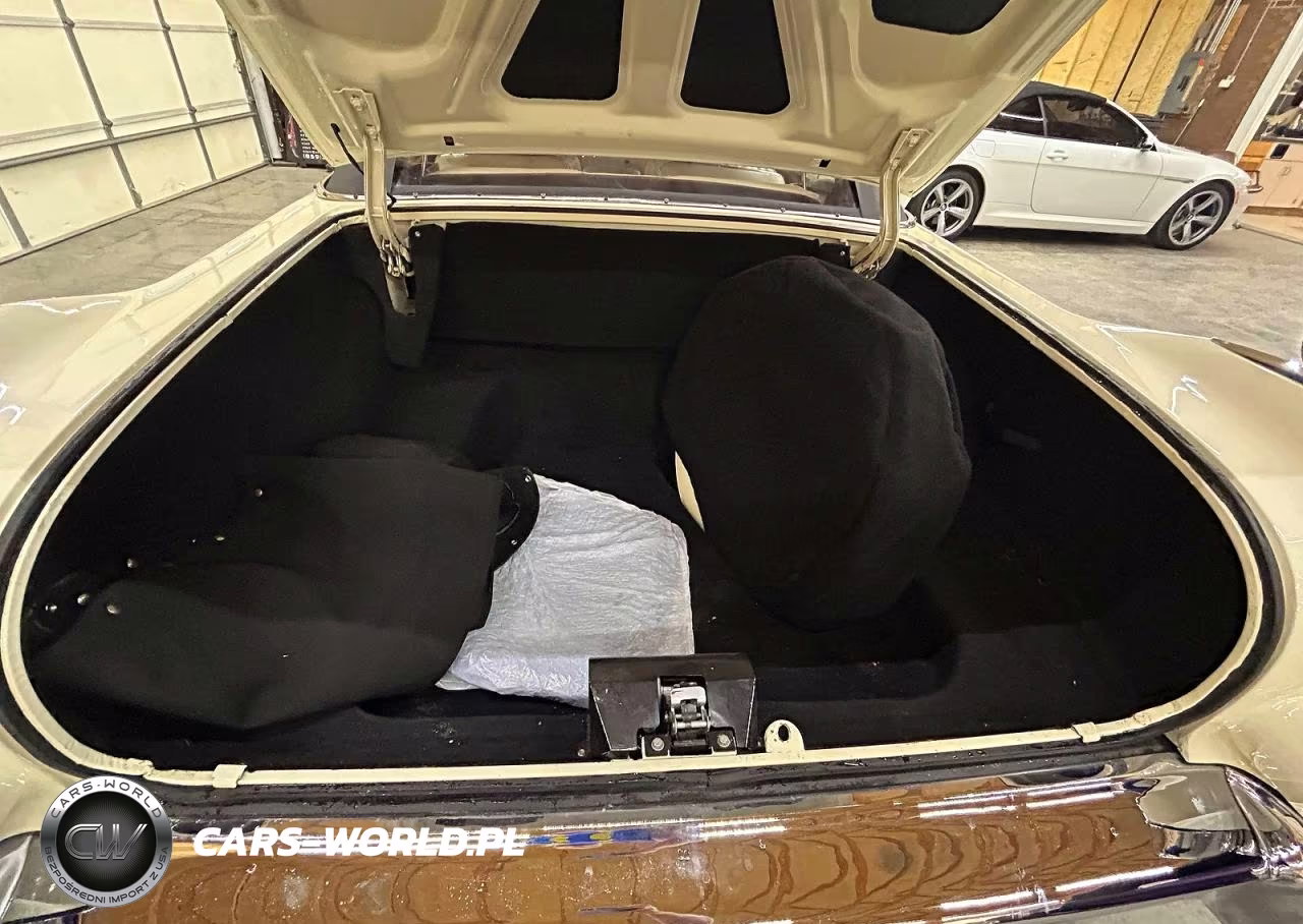 1957 Cadillac Coupe Devi VIN:5762097498 - 11