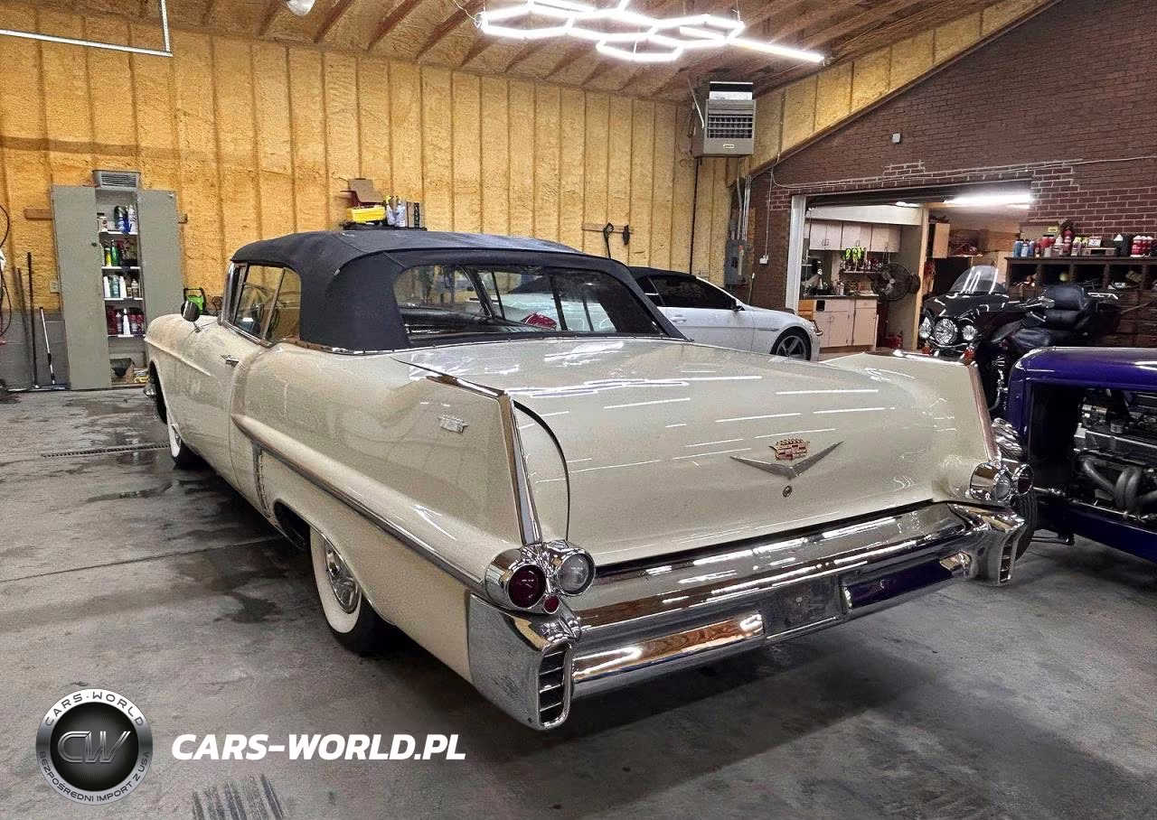 1957 Cadillac Coupe Devi VIN:5762097498 - 3