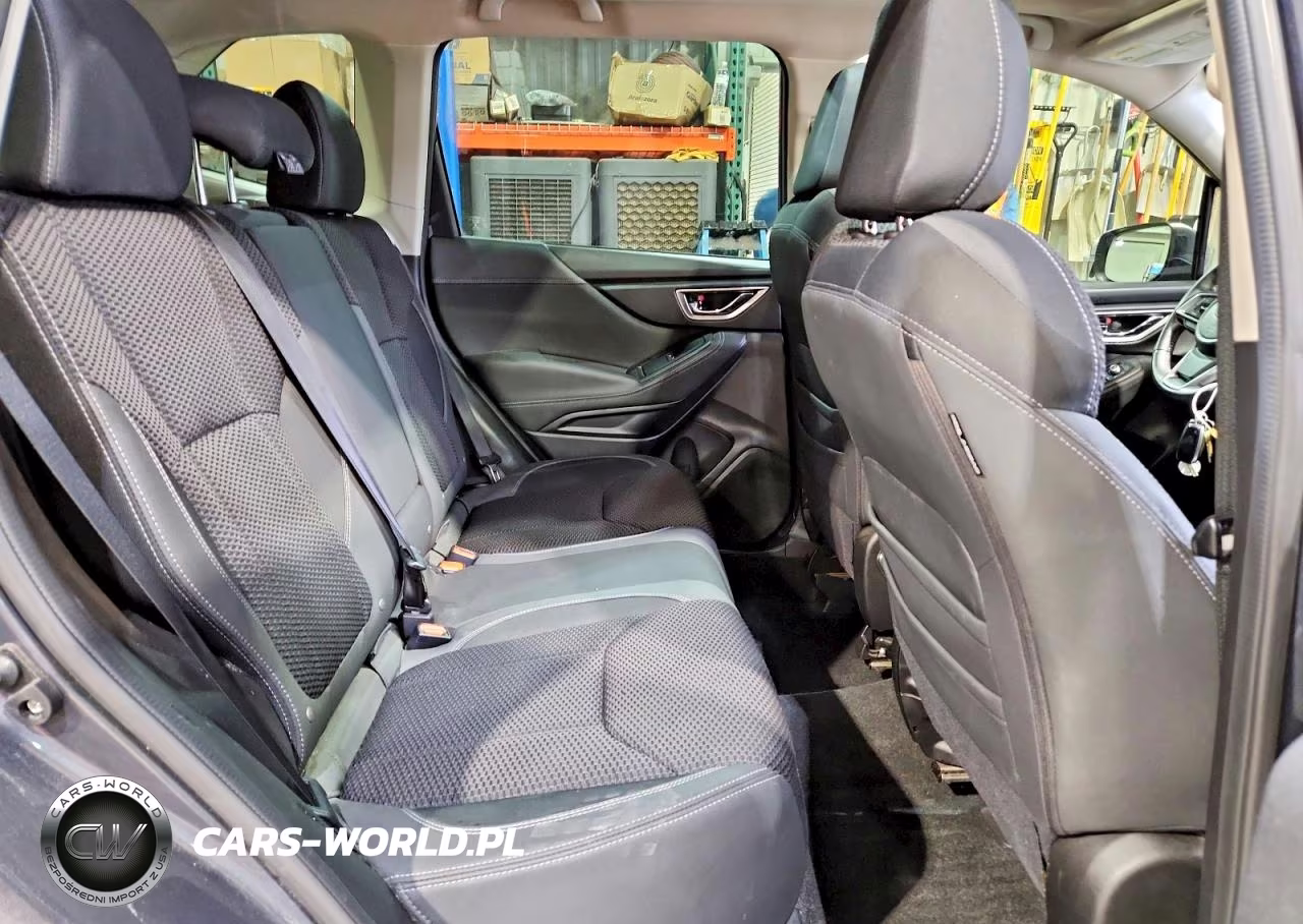 2020 Subaru Forester Premium VIN:JF2SKAJC0LH519090 - 11