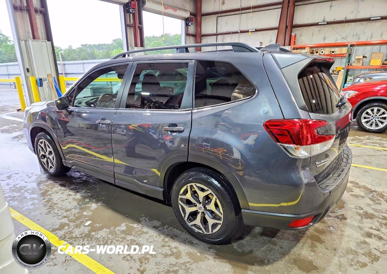 2020 Subaru Forester Premium VIN:JF2SKAJC0LH519090 - 2