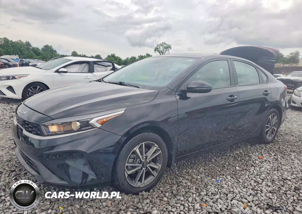 2022 Kia Forte Lxs – zdjęcie 1 z 12