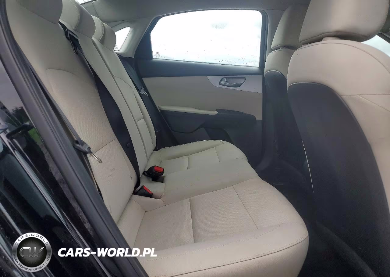 2022 Kia Forte Lxs VIN:3KPF24AD7NE465323 - 10