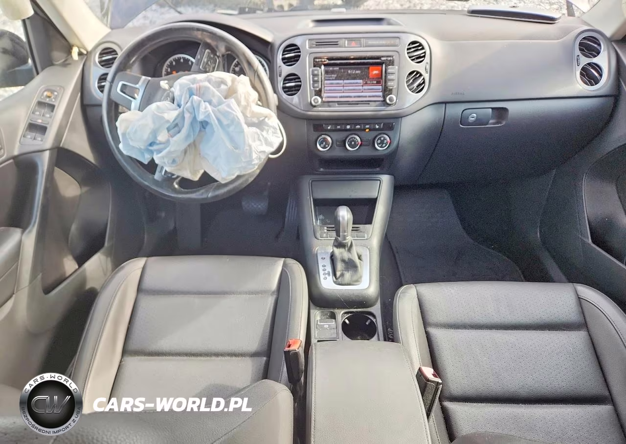 2015 Volkswagen Tiguan S VIN:WVGAV7AX8FW501214 - 8