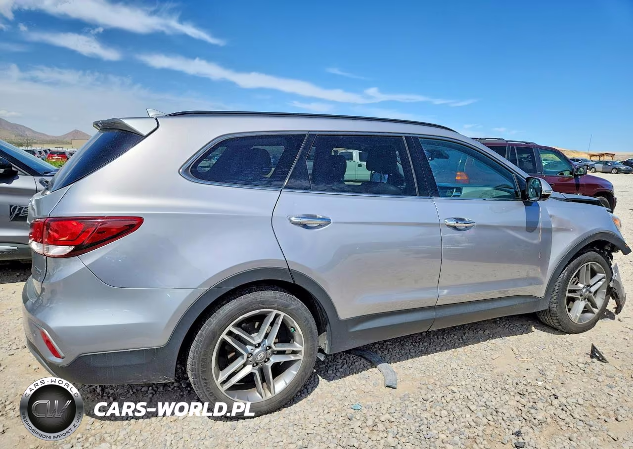 2018 Hyundai Santa Fe Se Ultimate VIN:KM8SRDHF2JU286082 - 3